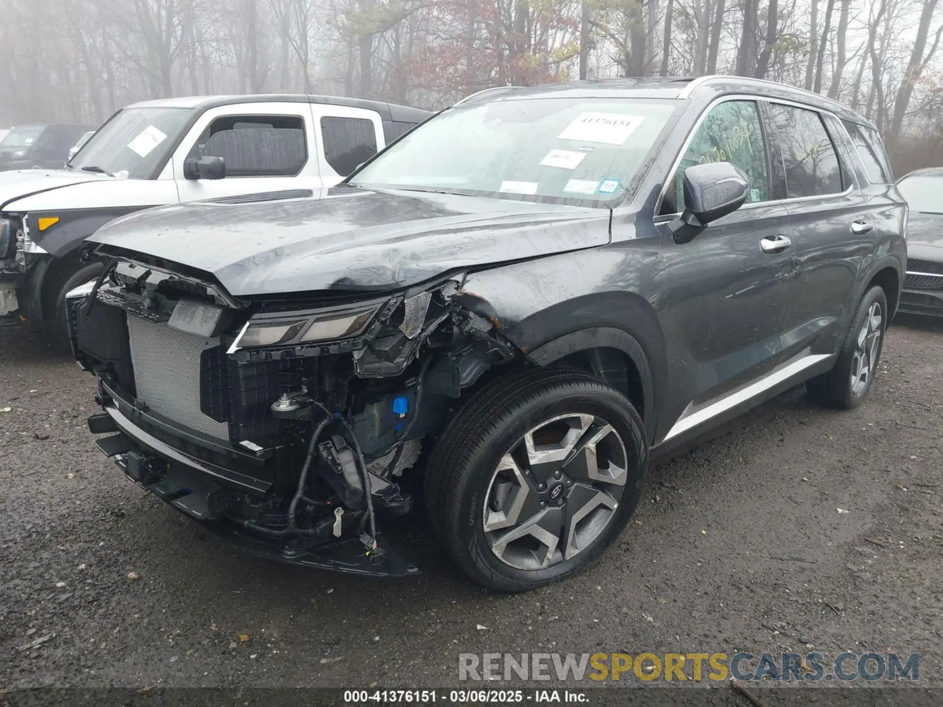 2 Photograph of a damaged car KM8R4DGE1RU775963 HYUNDAI PALISADE 2024