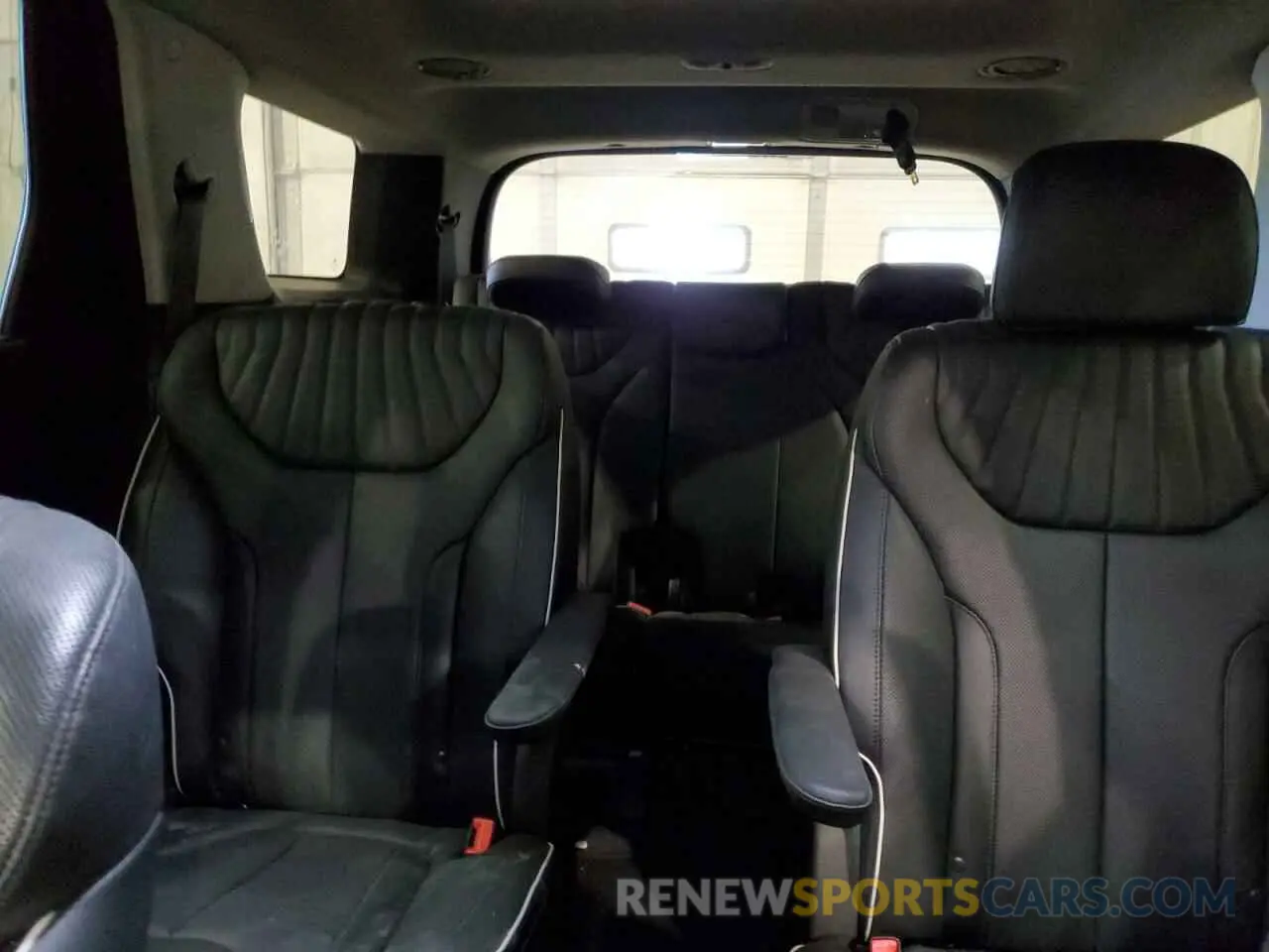 10 Photograph of a damaged car KM8R5DGE4RU680875 HYUNDAI PALISADE 2024