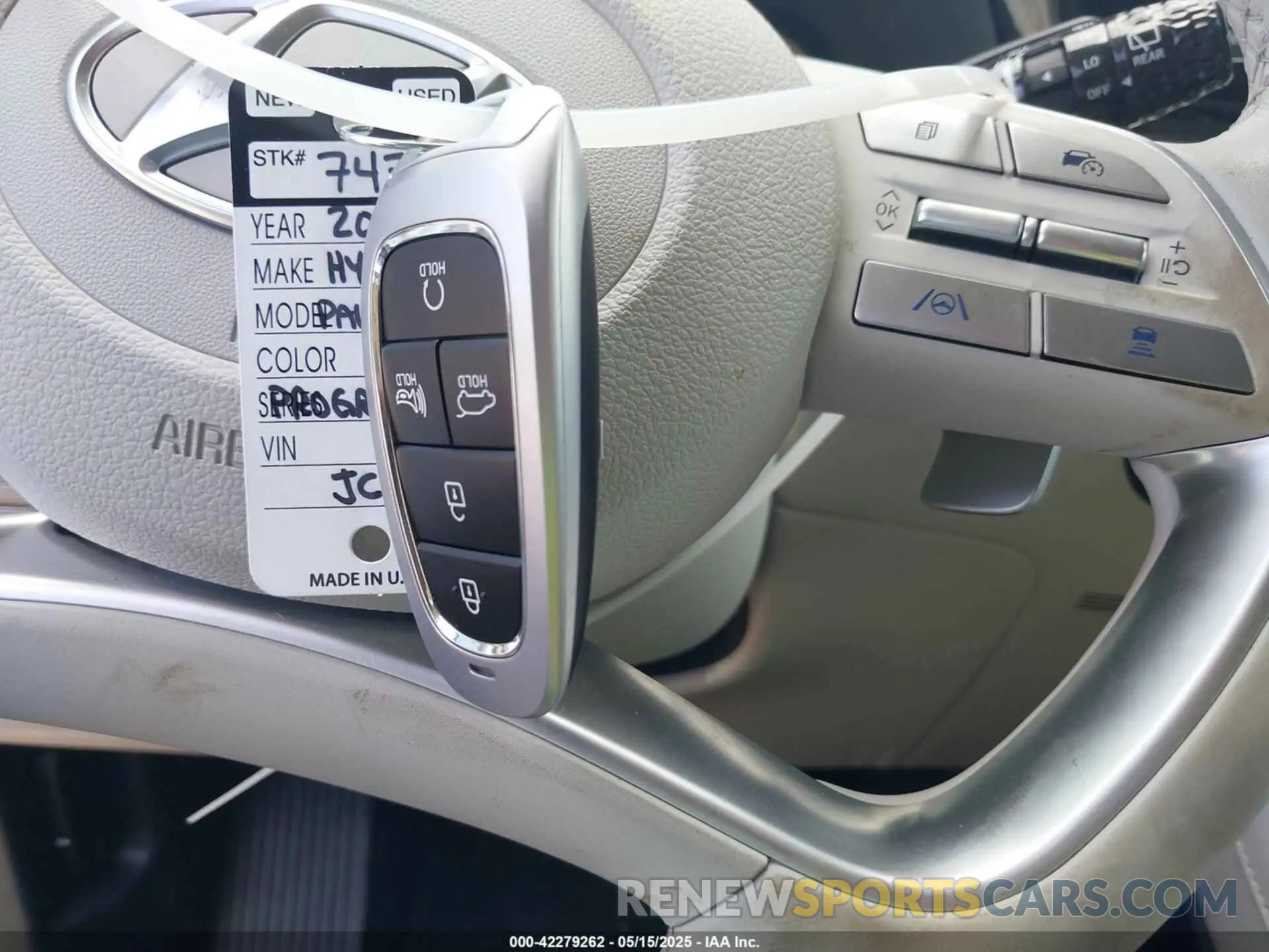 11 Photograph of a damaged car KM8R5DGE7RU698500 HYUNDAI PALISADE 2024