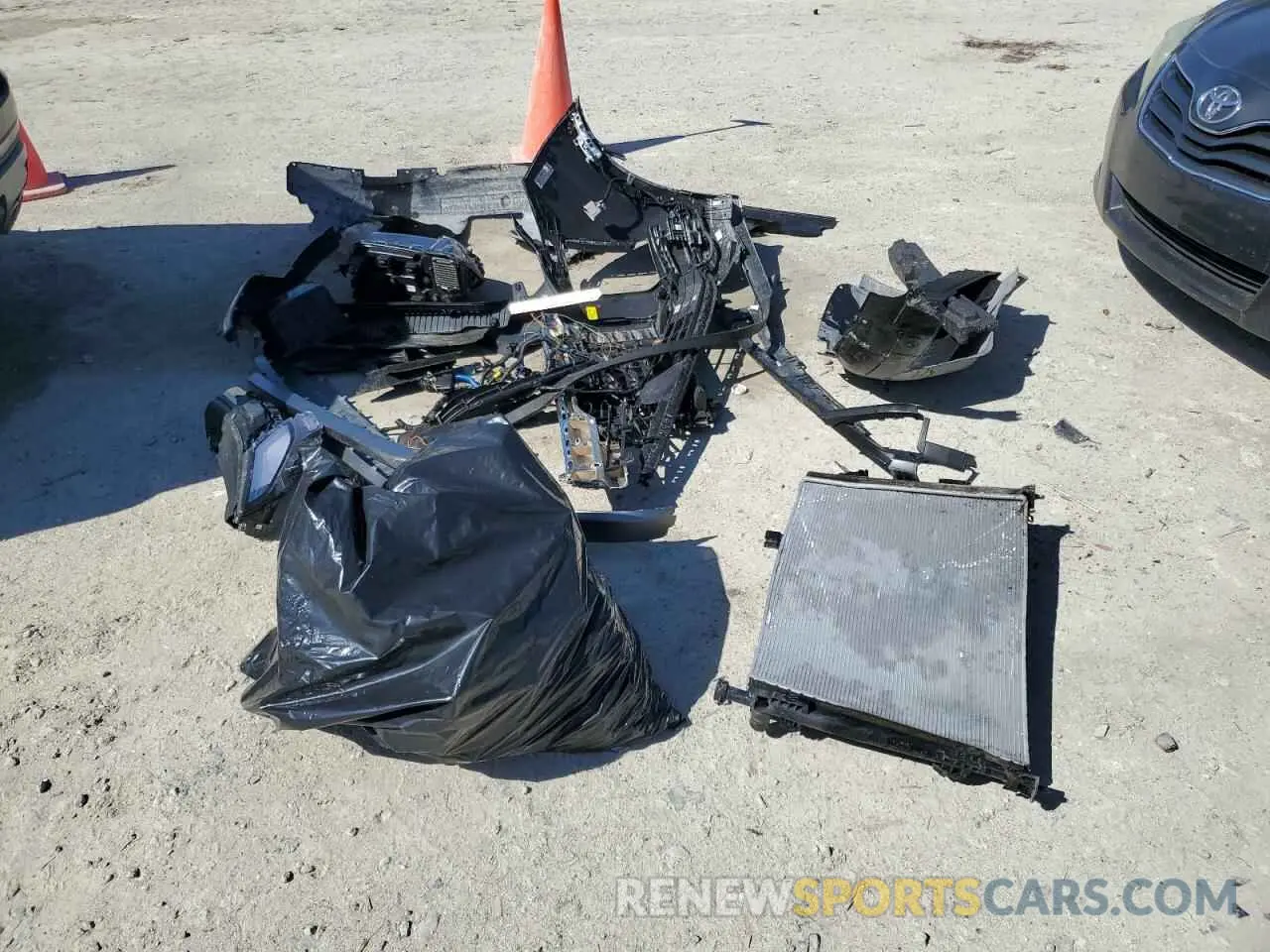 13 Photograph of a damaged car KM8R5DGE8RU793681 HYUNDAI PALISADE 2024