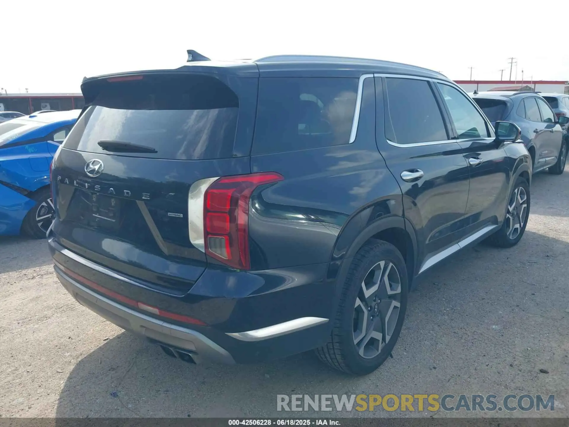 4 Photograph of a damaged car KM8R5DGE9RU646608 HYUNDAI PALISADE 2024