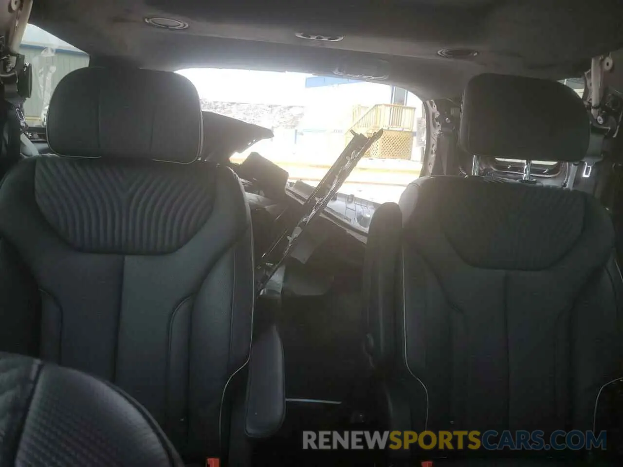 10 Photograph of a damaged car KM8R74GE5RU678773 HYUNDAI PALISADE 2024