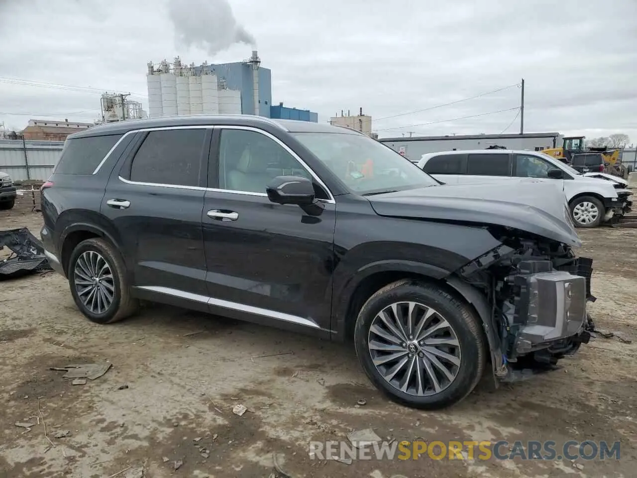 4 Photograph of a damaged car KM8R7DGE0RU662500 HYUNDAI PALISADE 2024