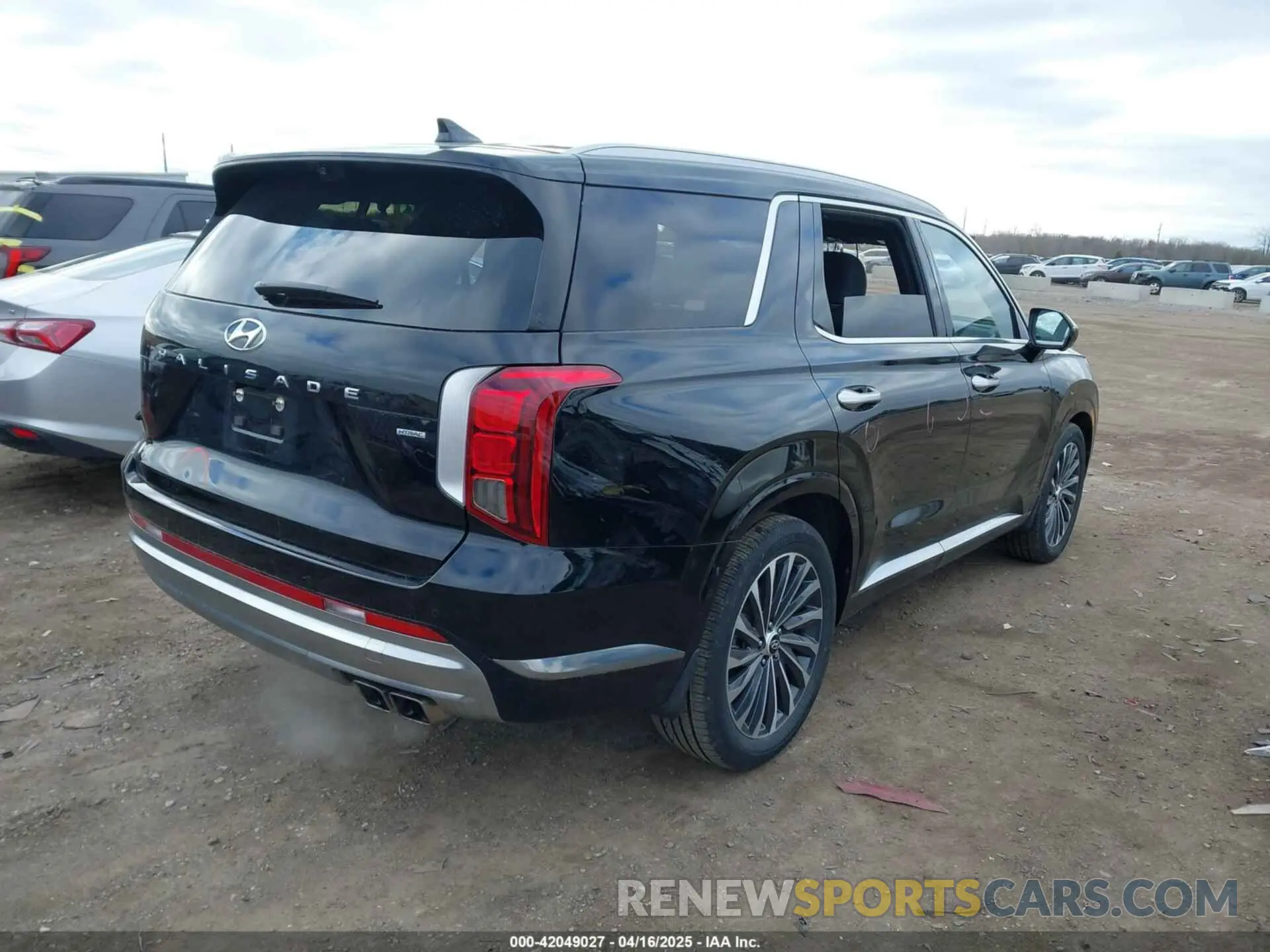 4 Photograph of a damaged car KM8R7DGE5RU679888 HYUNDAI PALISADE 2024