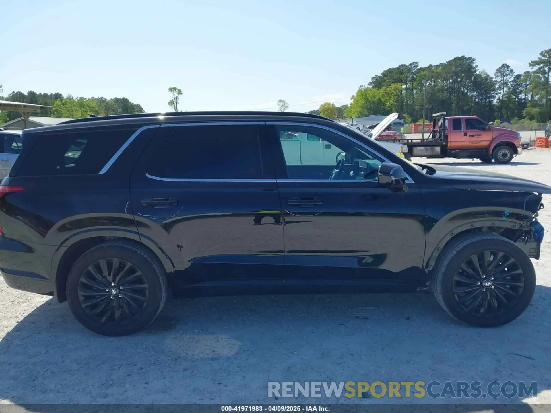 13 Photograph of a damaged car KM8R7DGE6RU725406 HYUNDAI PALISADE 2024