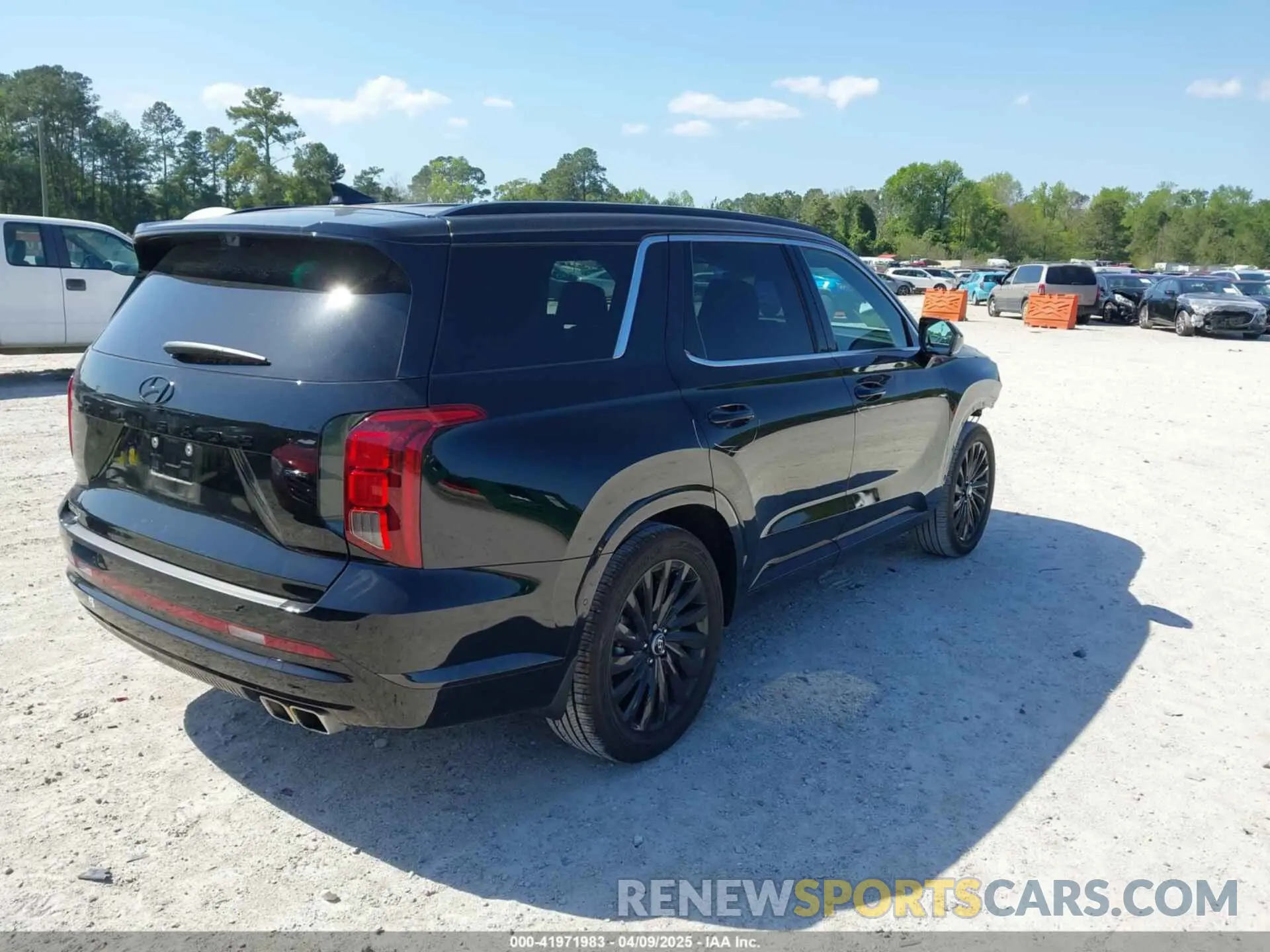 4 Photograph of a damaged car KM8R7DGE6RU725406 HYUNDAI PALISADE 2024