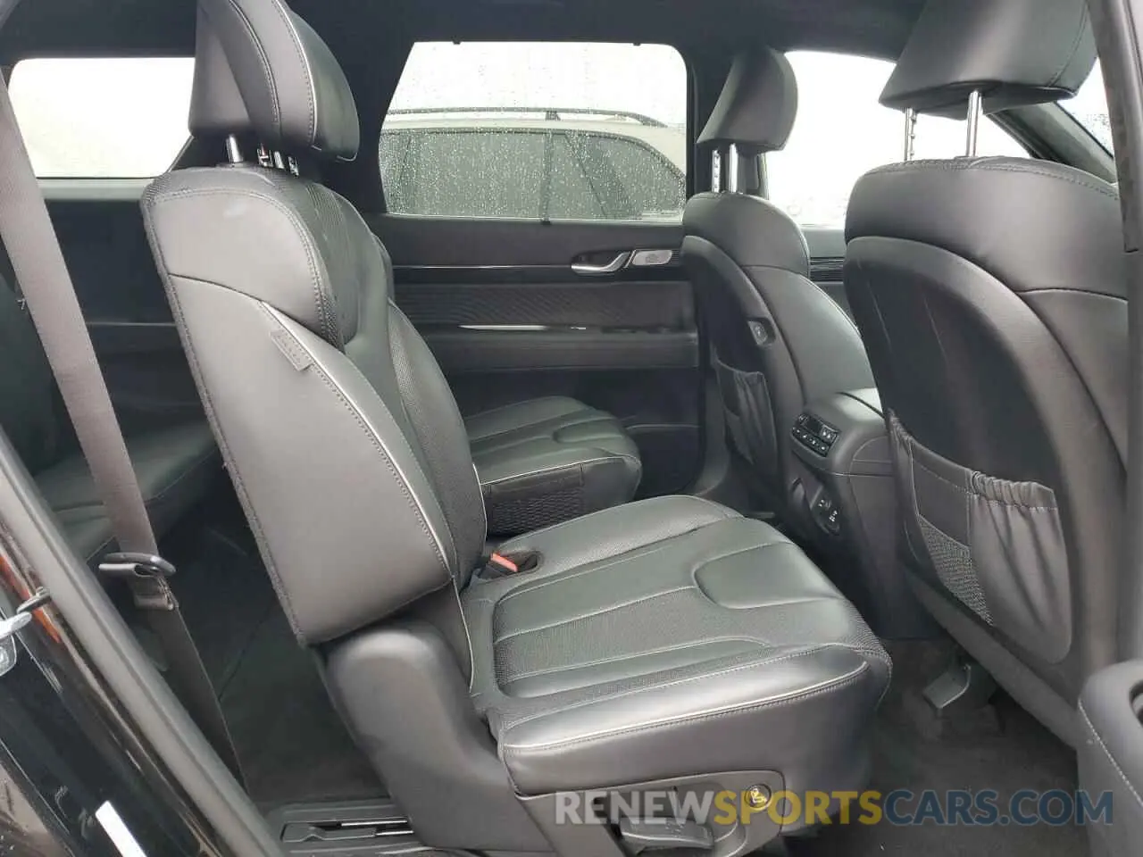 11 Photograph of a damaged car KM8R7DGE7RU703219 HYUNDAI PALISADE 2024
