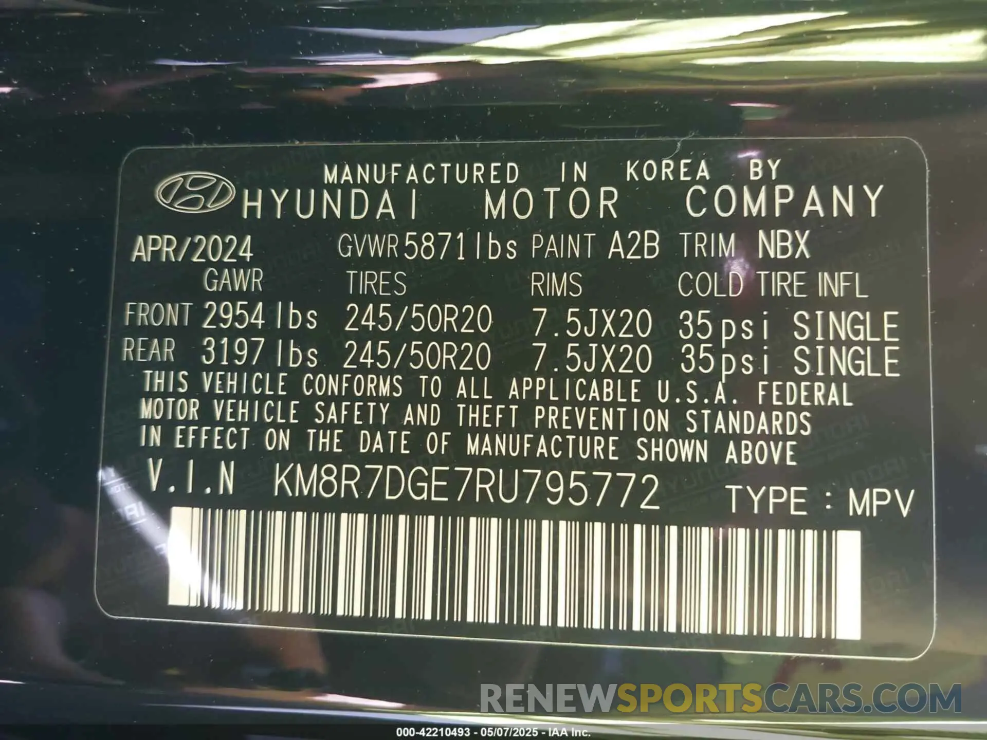 9 Photograph of a damaged car KM8R7DGE7RU795772 HYUNDAI PALISADE 2024
