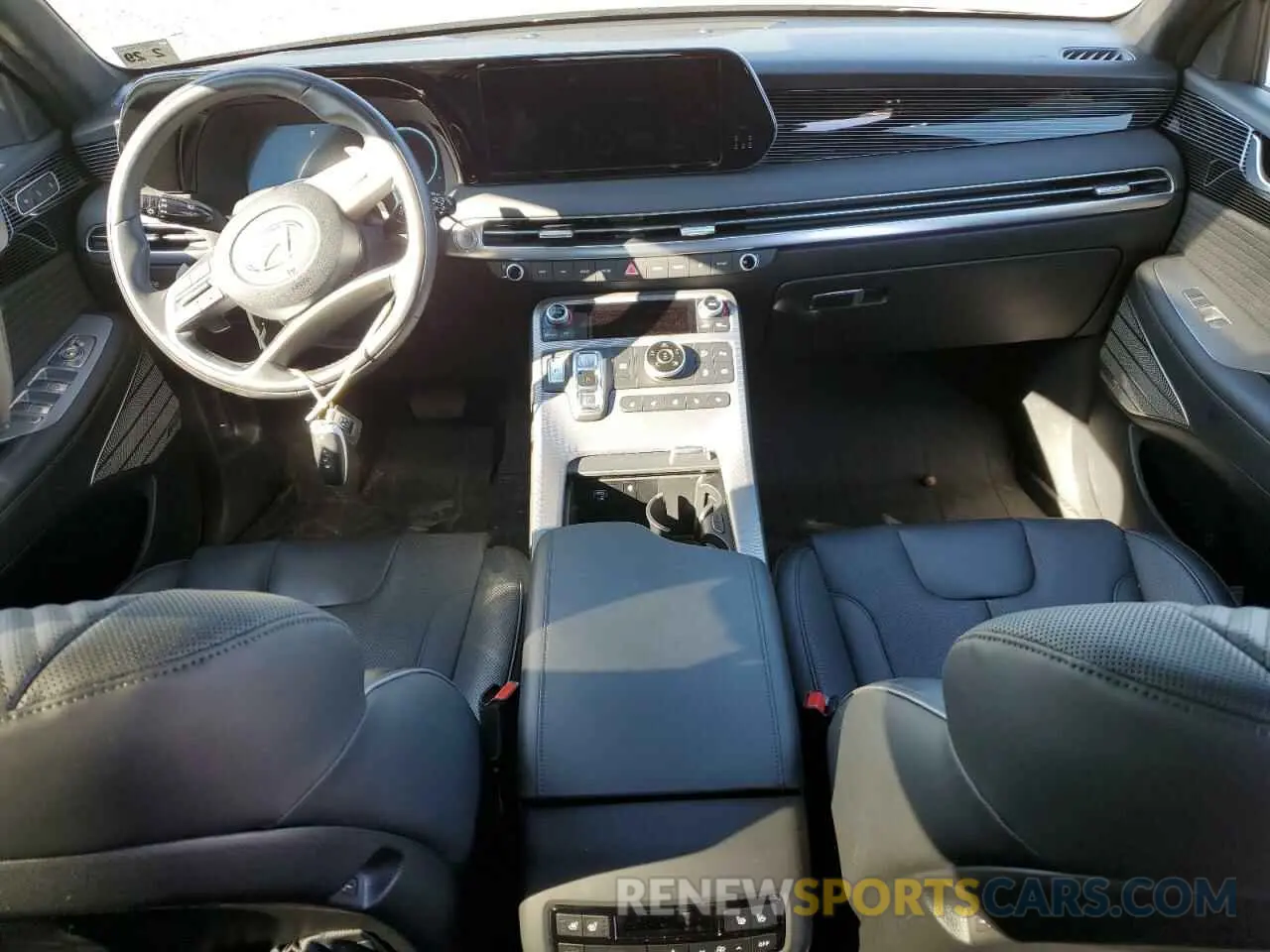 8 Photograph of a damaged car KM8R7DGE8RU700586 HYUNDAI PALISADE 2024