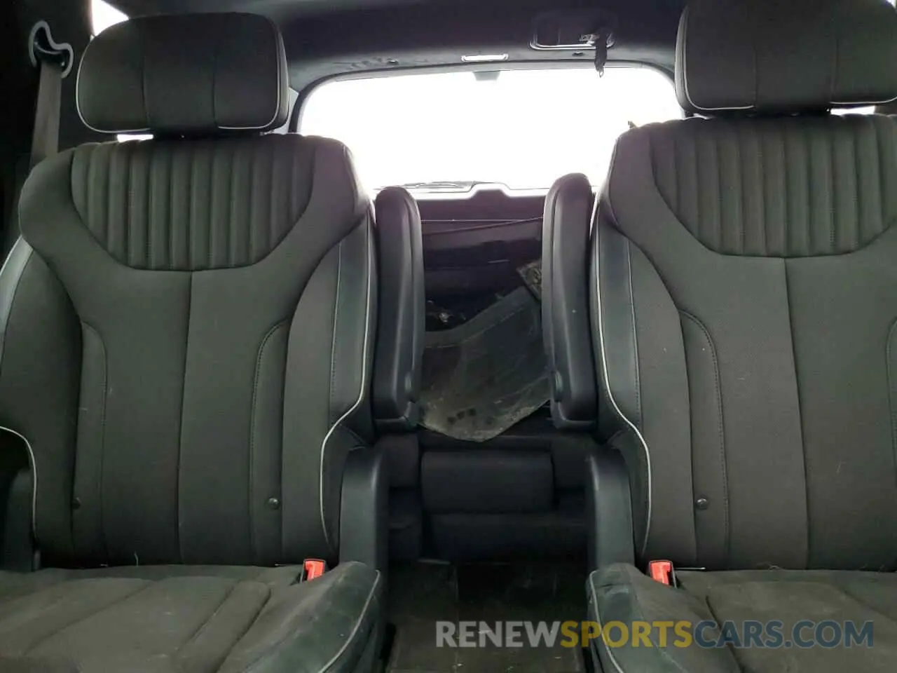 10 Photograph of a damaged car KM8R7DGE8RU762683 HYUNDAI PALISADE 2024