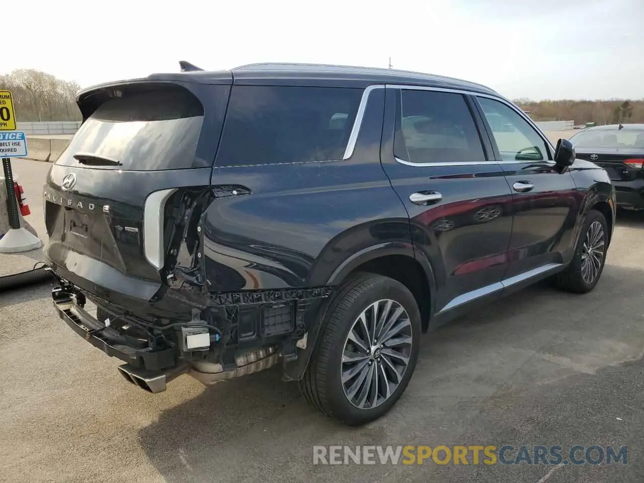 3 Photograph of a damaged car KM8R7DGE9RU701715 HYUNDAI PALISADE 2024