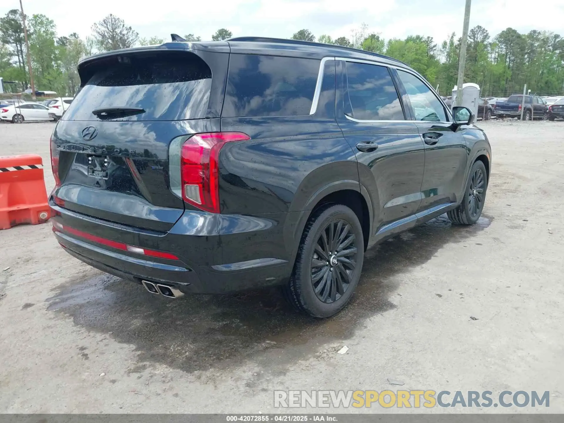 4 Photograph of a damaged car KM8R7DGE9RU739025 HYUNDAI PALISADE 2024