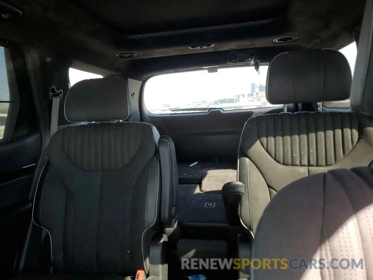 10 Photograph of a damaged car KM8R7DGEXRU712125 HYUNDAI PALISADE 2024