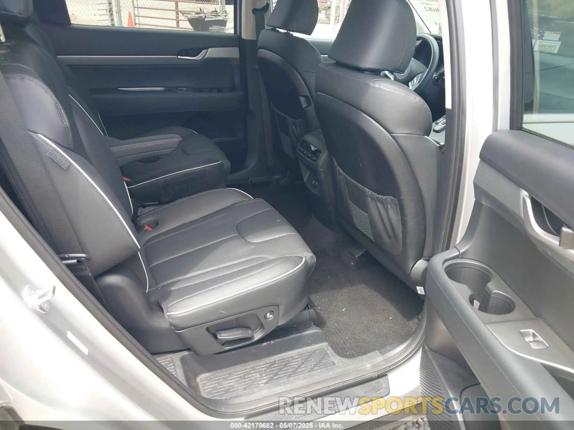 8 Фотография поврежденного автомобиля KM8R2DGE0SU829880 HYUNDAI PALISADE 2025