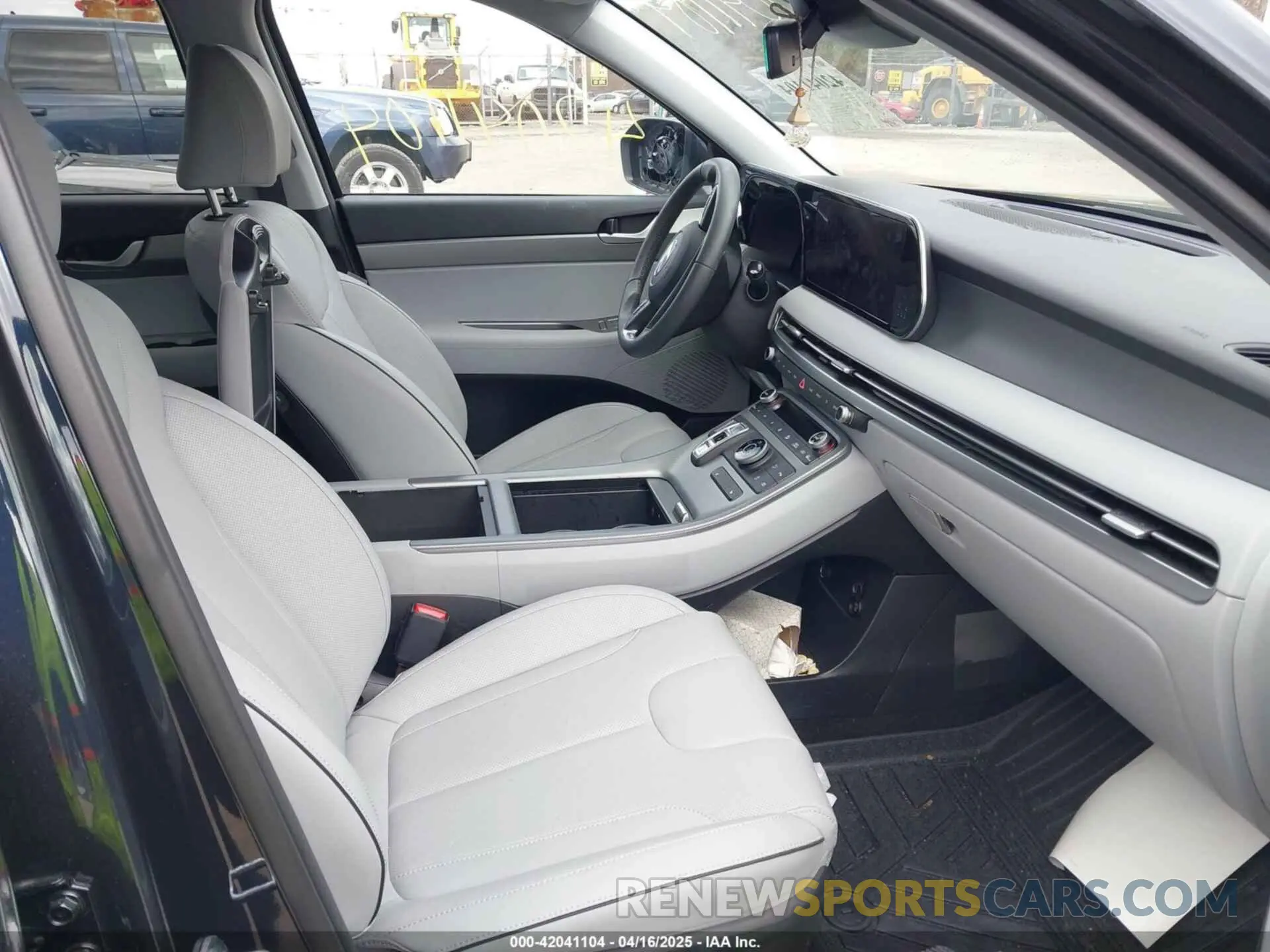 5 Photograph of a damaged car KM8R2DGE2SU860841 HYUNDAI PALISADE 2025