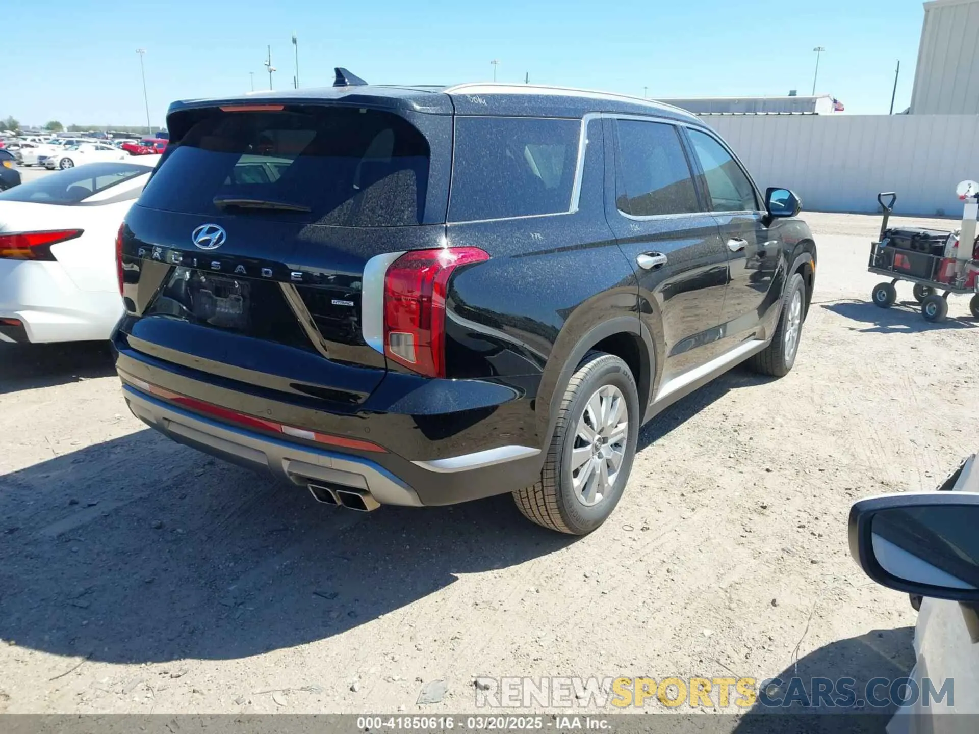 4 Photograph of a damaged car KM8R2DGE8SU833210 HYUNDAI PALISADE 2025