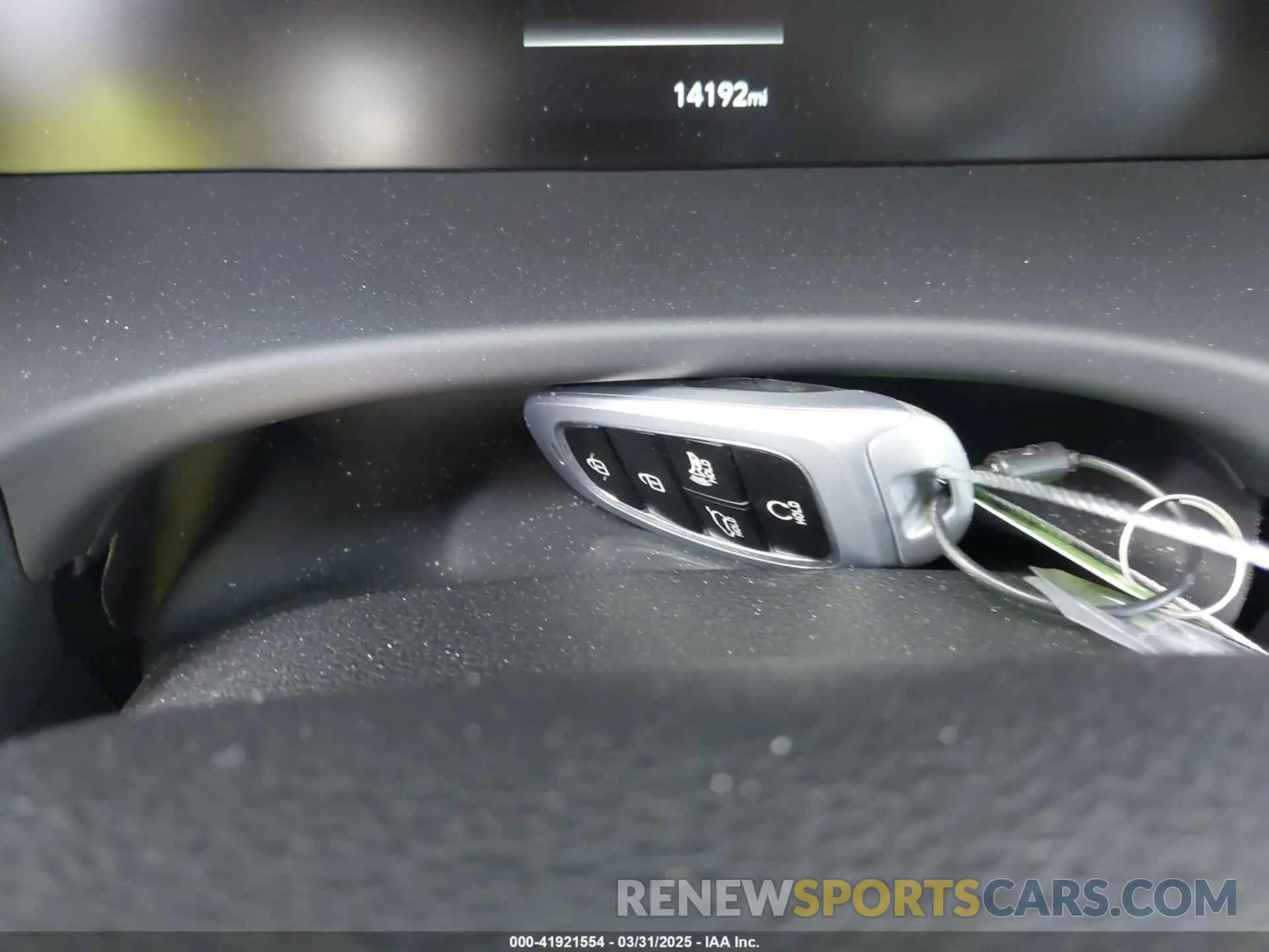 11 Photograph of a damaged car KM8R2DGE9SU841588 HYUNDAI PALISADE 2025