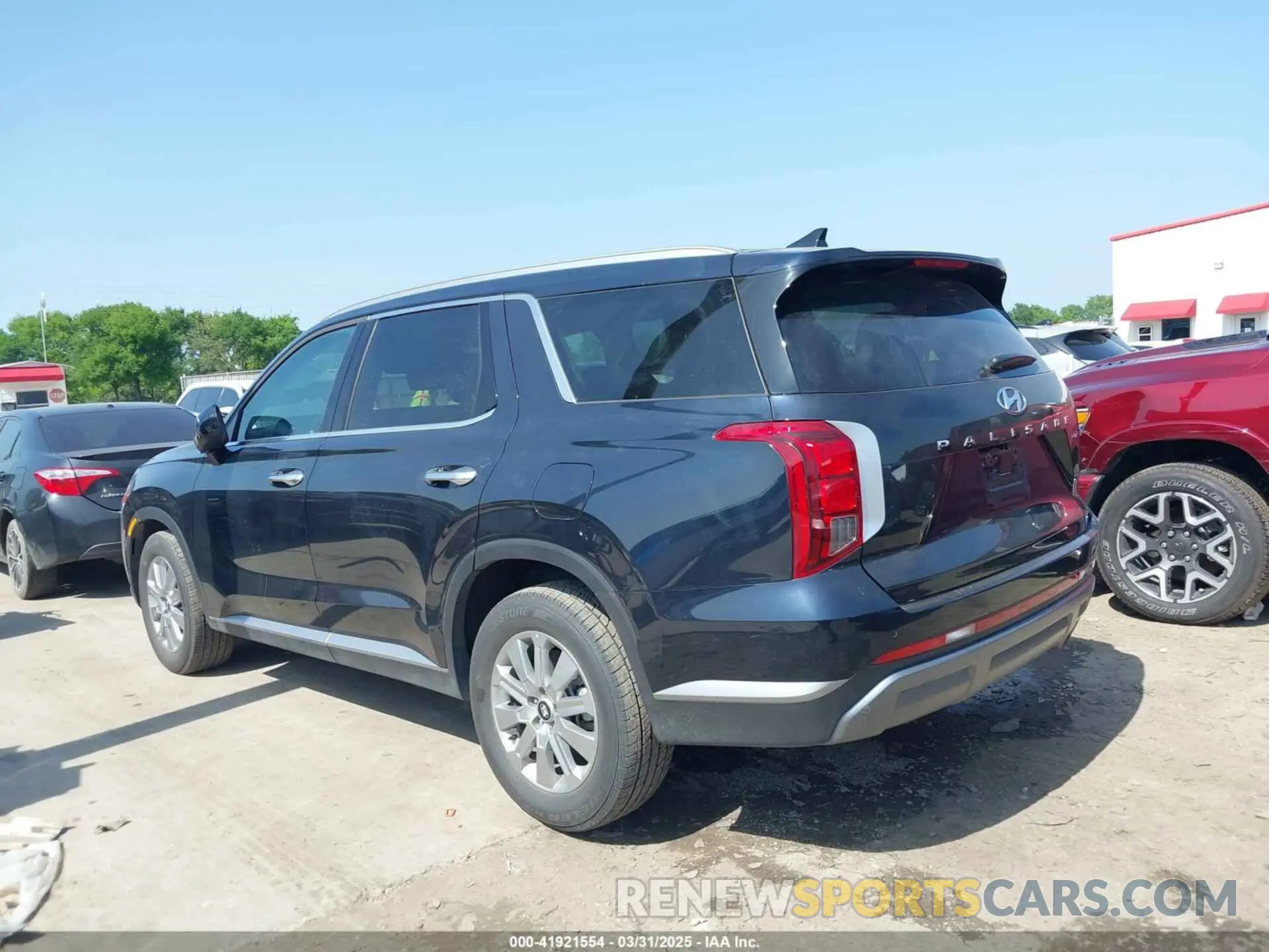 14 Photograph of a damaged car KM8R2DGE9SU841588 HYUNDAI PALISADE 2025