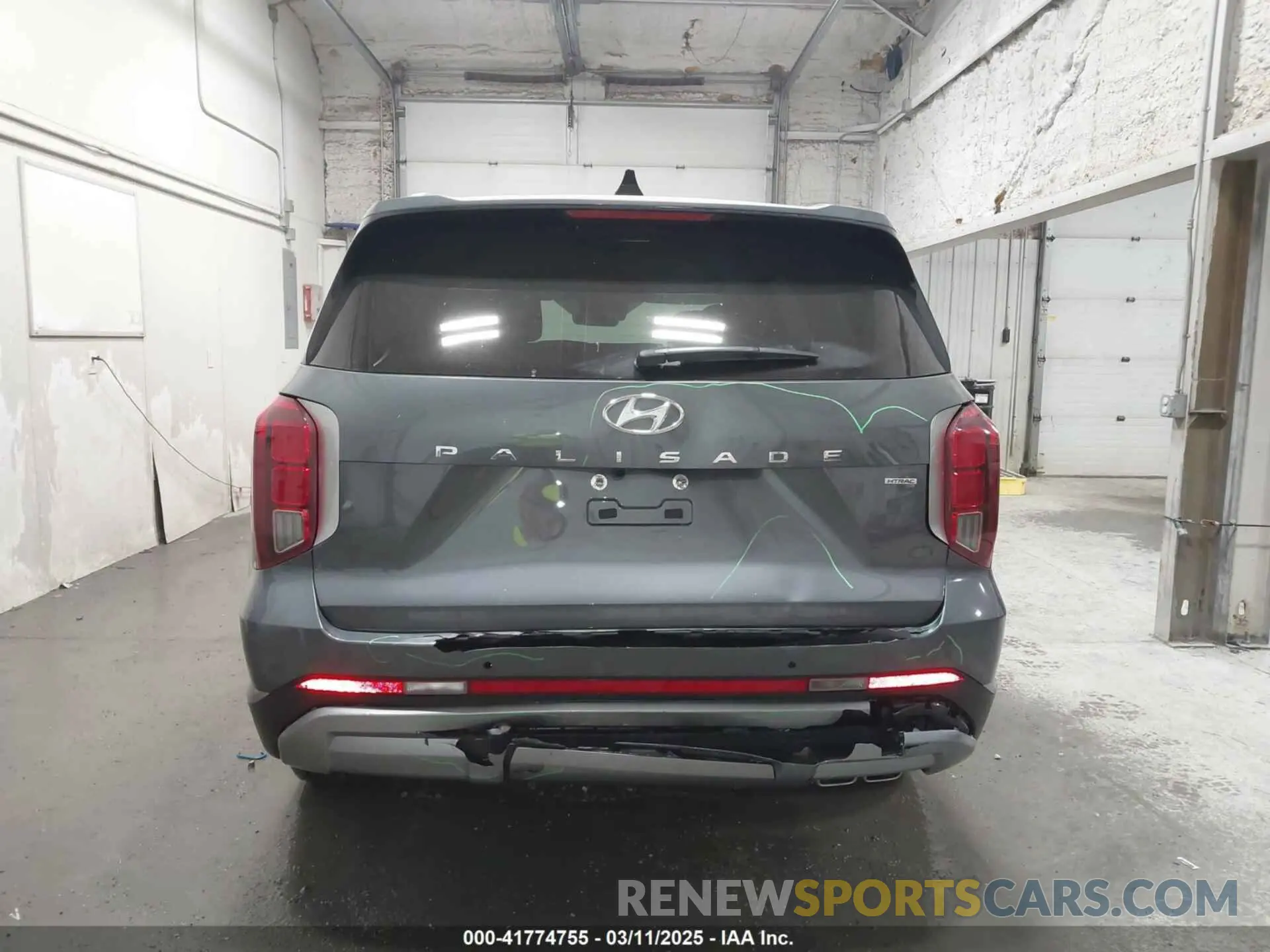 17 Photograph of a damaged car KM8R2DGEXSU879170 HYUNDAI PALISADE 2025