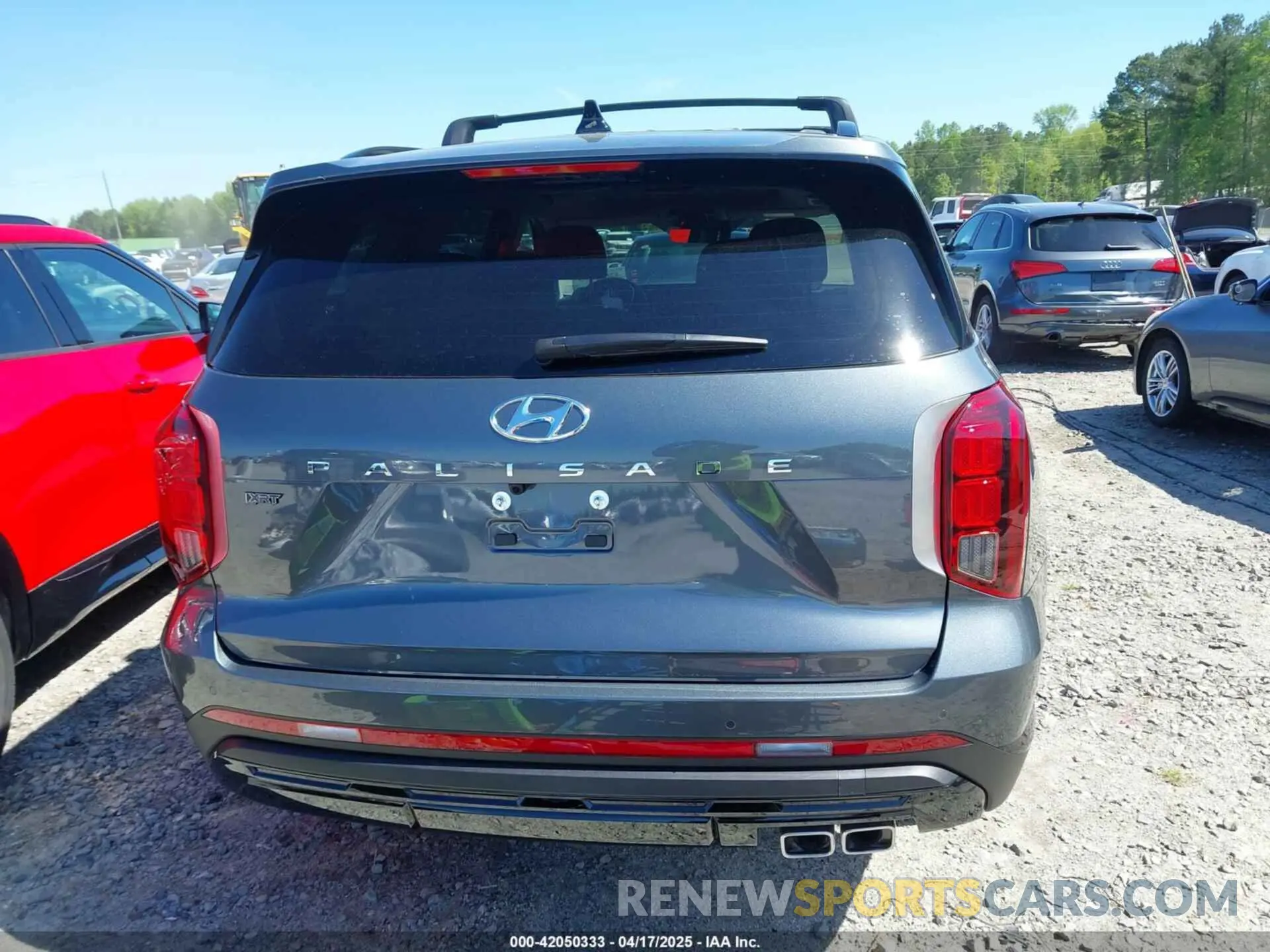 17 Photograph of a damaged car KM8R34GE3SU898043 HYUNDAI PALISADE 2025