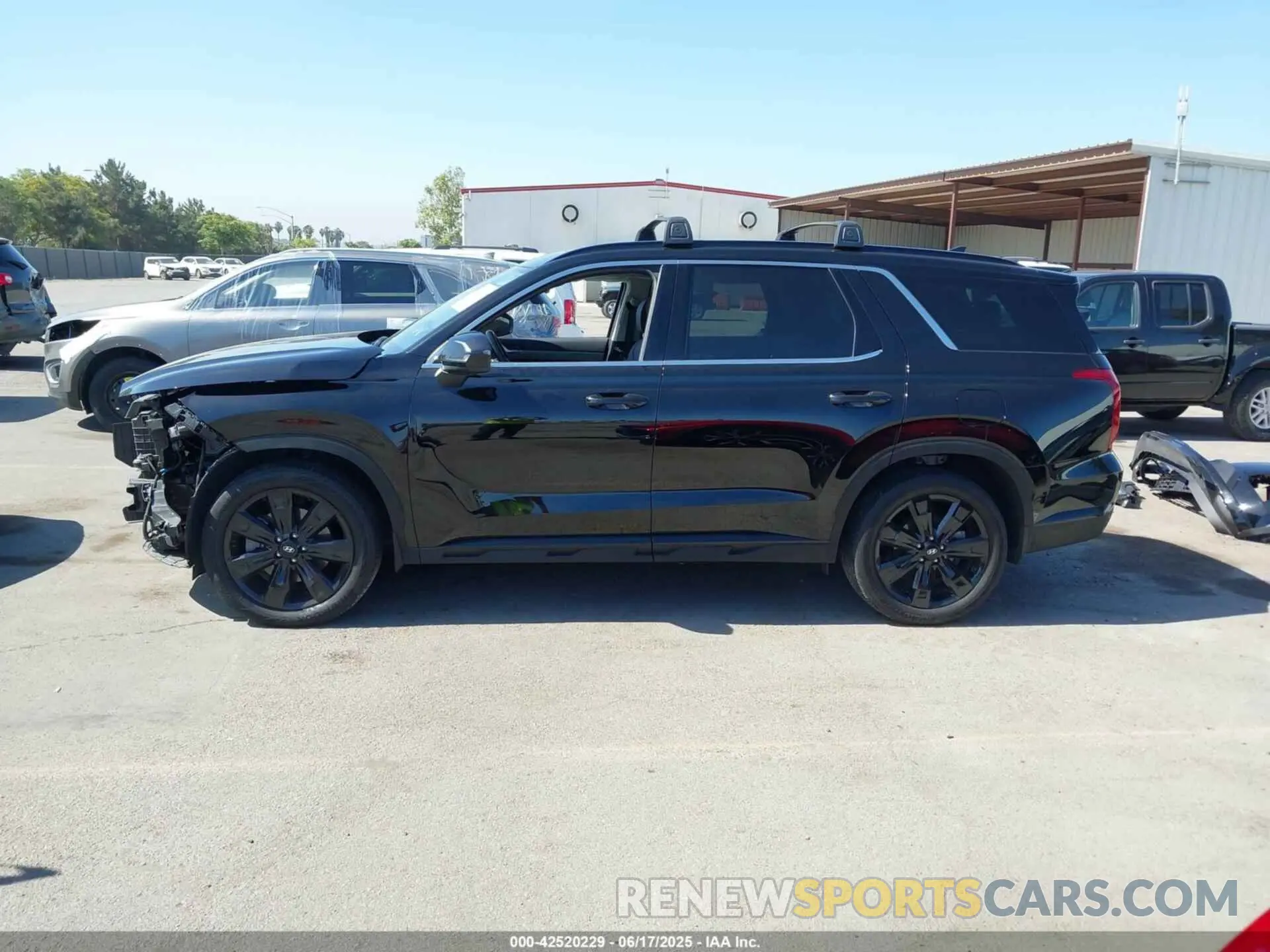 15 Photograph of a damaged car KM8R3DGE3SU817493 HYUNDAI PALISADE 2025