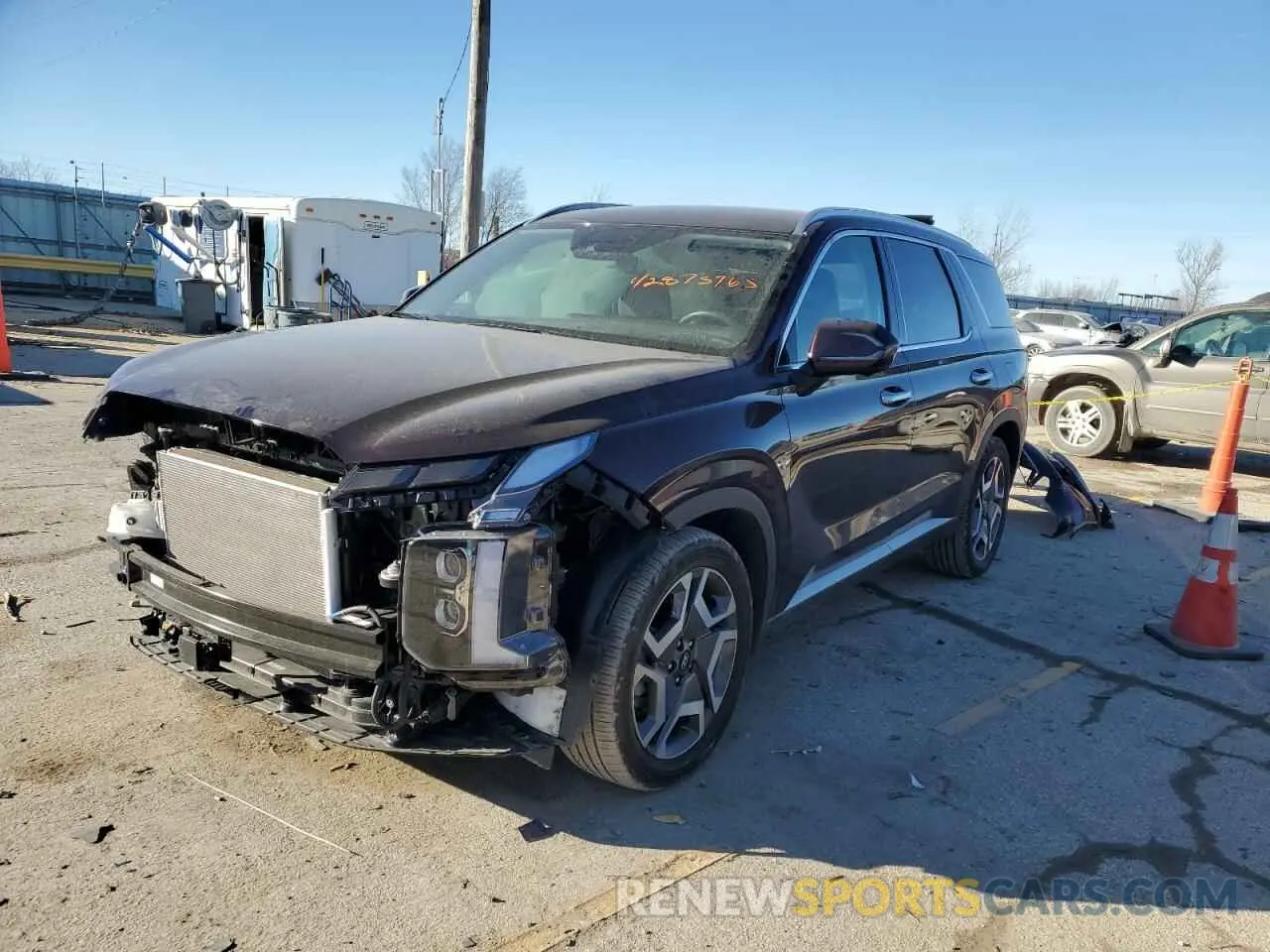 1 Photograph of a damaged car KM8R4DGE0SU818646 HYUNDAI PALISADE 2025