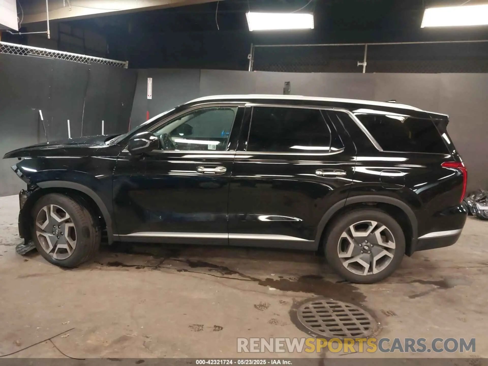 14 Photograph of a damaged car KM8R4DGE7SU836643 HYUNDAI PALISADE 2025