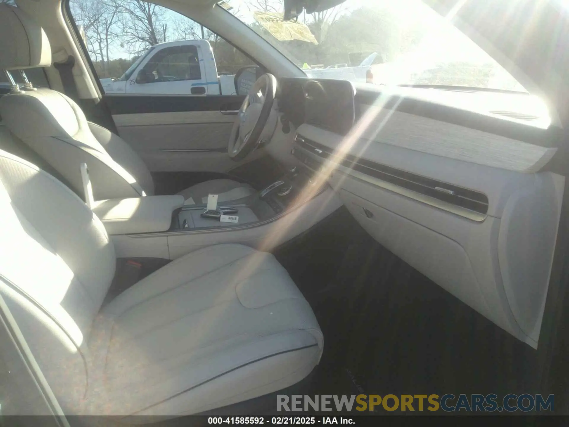5 Фотография поврежденного автомобиля KM8R74GE8SU812181 HYUNDAI PALISADE 2025