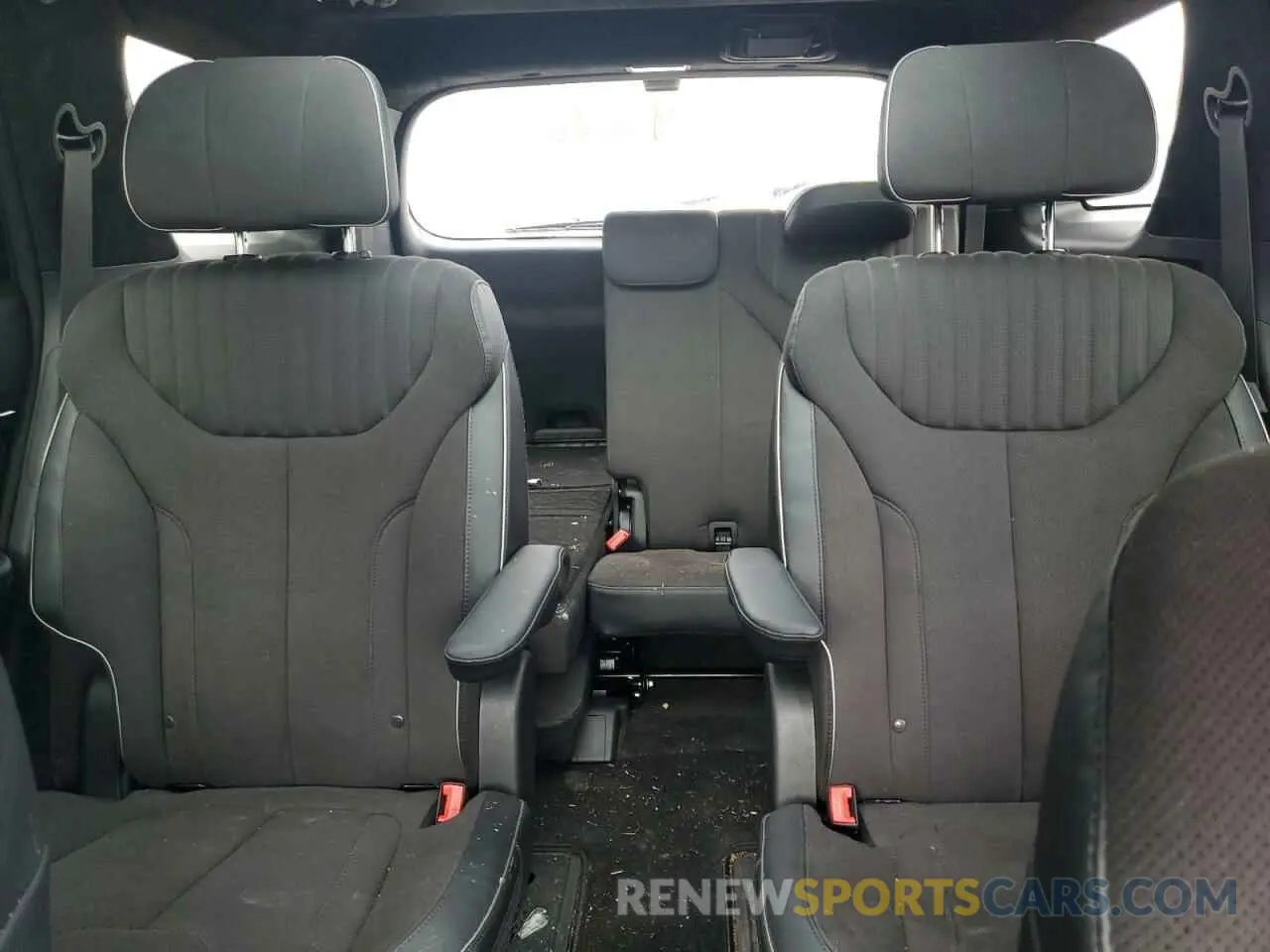 10 Photograph of a damaged car KM8R7DGE5SU830315 HYUNDAI PALISADE 2025