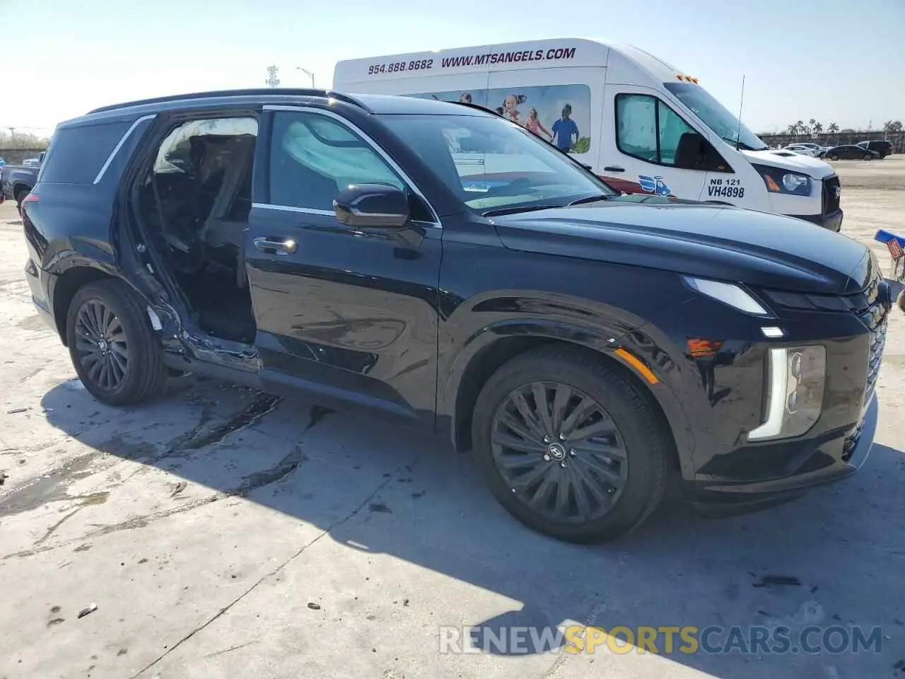 4 Photograph of a damaged car KM8R7DGE6SU869186 HYUNDAI PALISADE 2025
