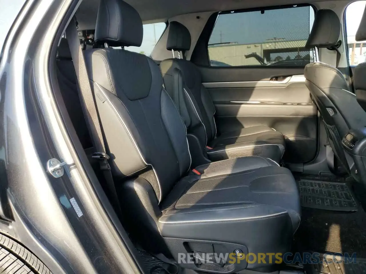 11 Photograph of a damaged car KM8R34GE1RU788425 HYUNDAI PALISADE X 2024