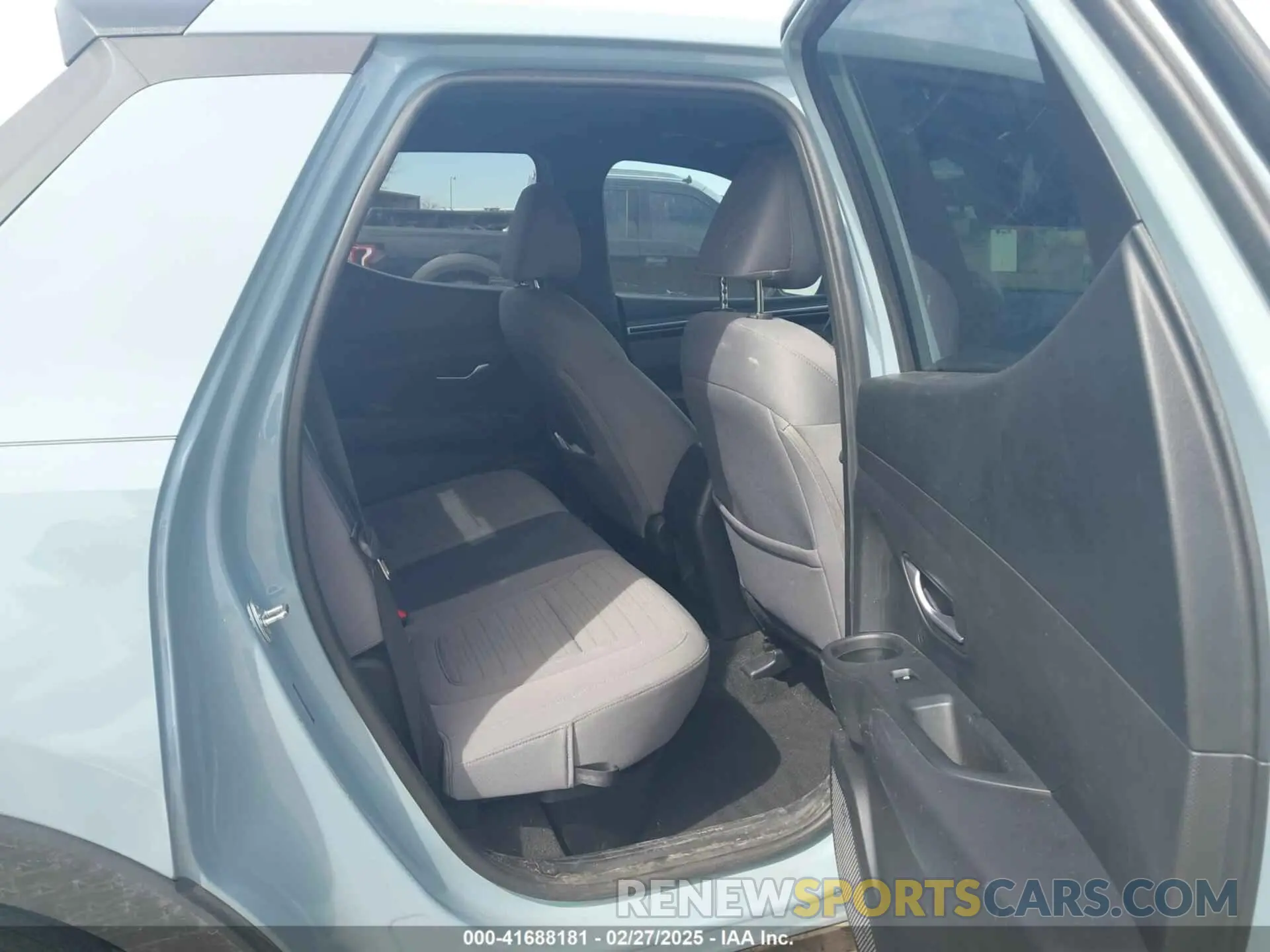 8 Photograph of a damaged car 5NTJBDAE3PH066962 HYUNDAI SANTA CRUZ 2023