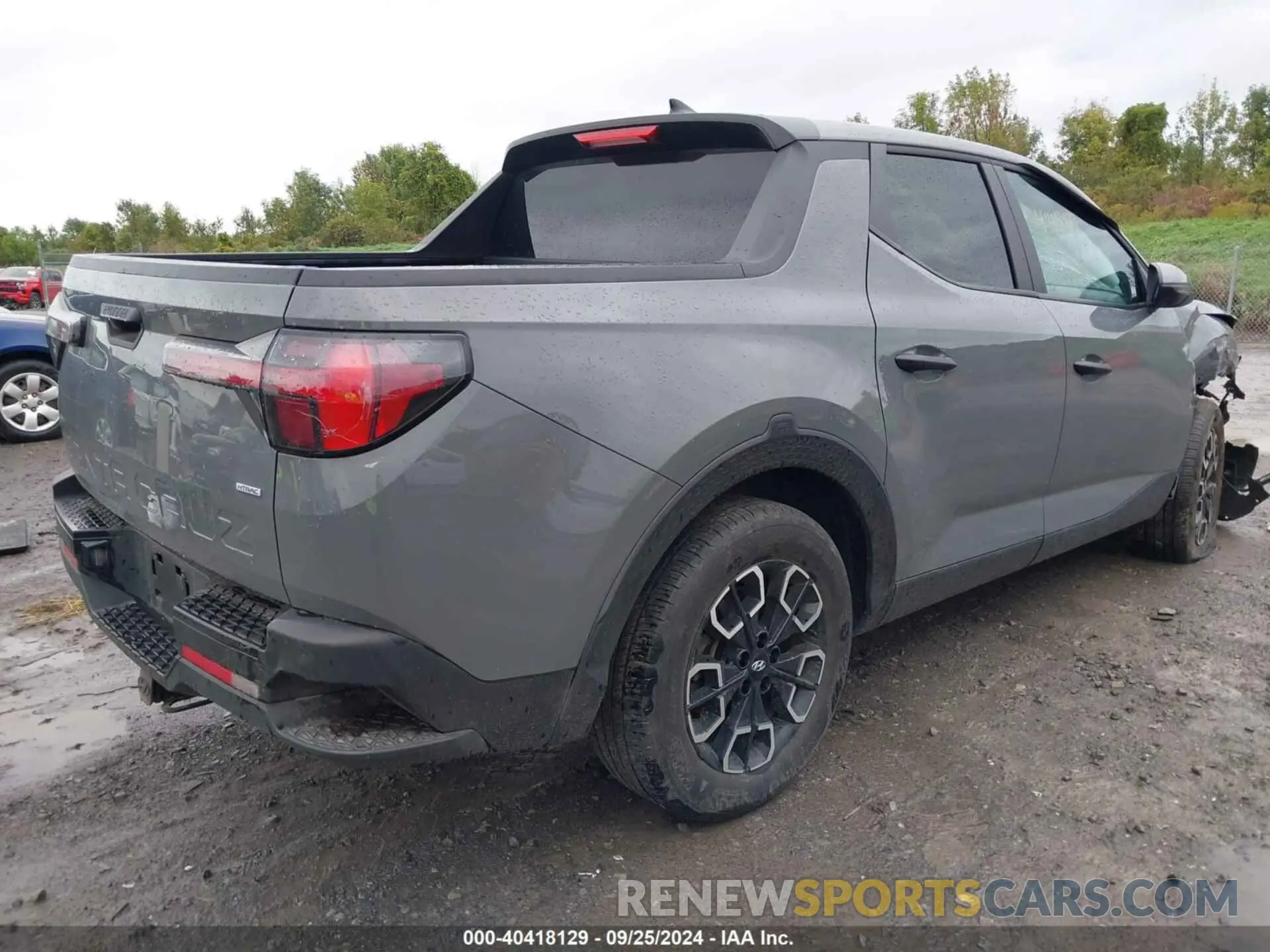 4 Photograph of a damaged car 5NTJBDAE7PH066379 HYUNDAI SANTA CRUZ 2023
