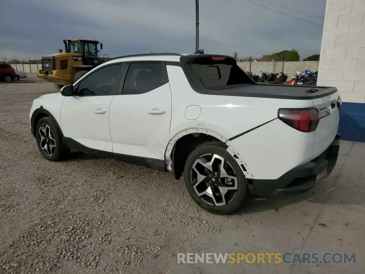 2 Photograph of a damaged car 5NTJEDAF8PH069811 HYUNDAI SANTA CRUZ 2023
