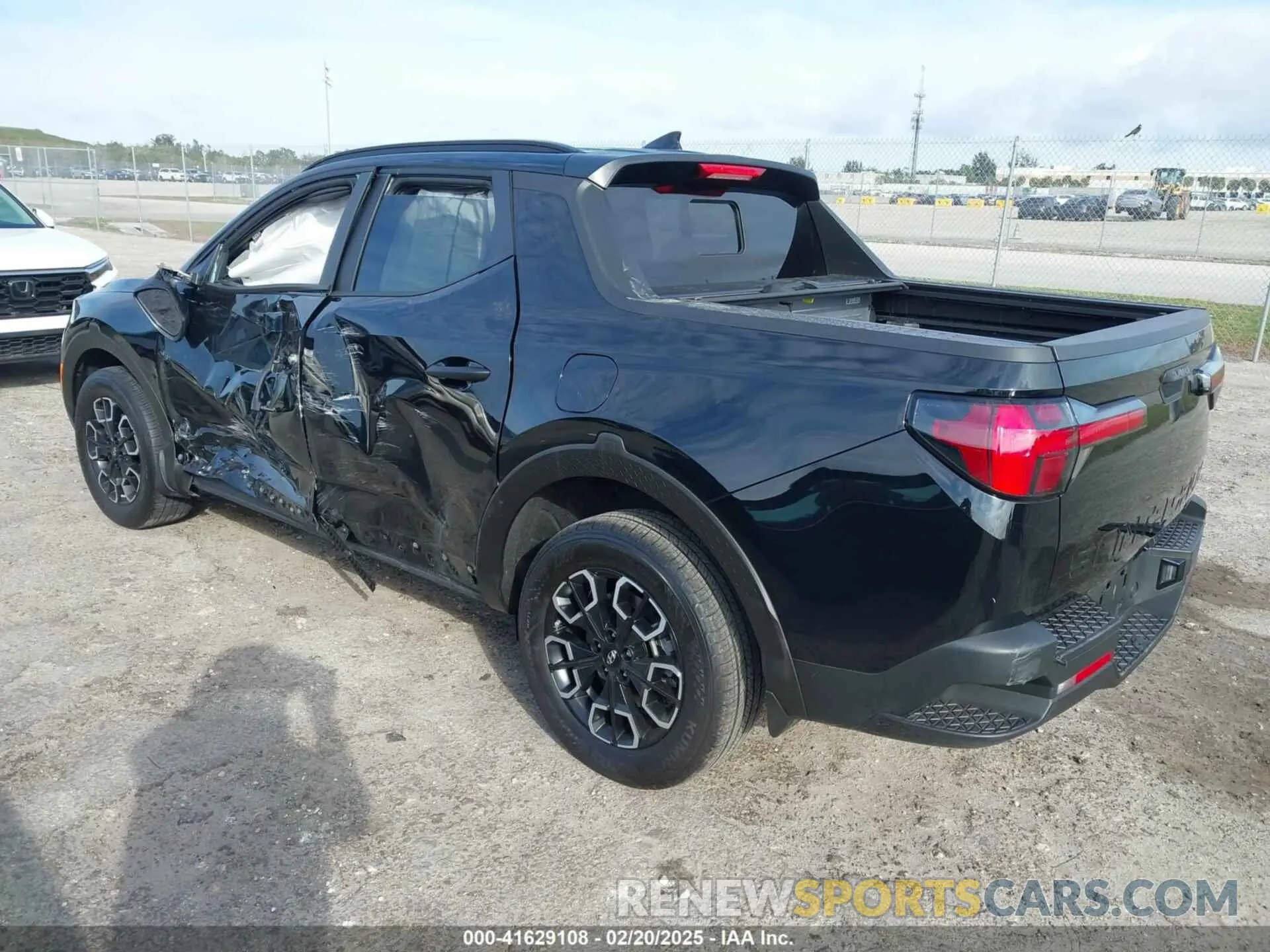 3 Фотография поврежденного автомобиля 5NTJC4DE5RH114389 HYUNDAI SANTA CRUZ 2024