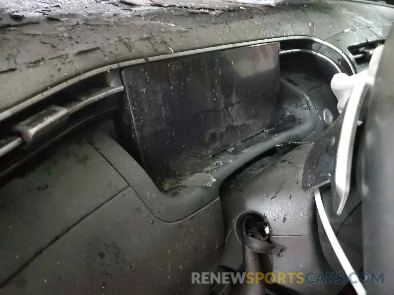 9 Photograph of a damaged car 5NTJDDDF1RH105338 HYUNDAI SANTA CRUZ 2024