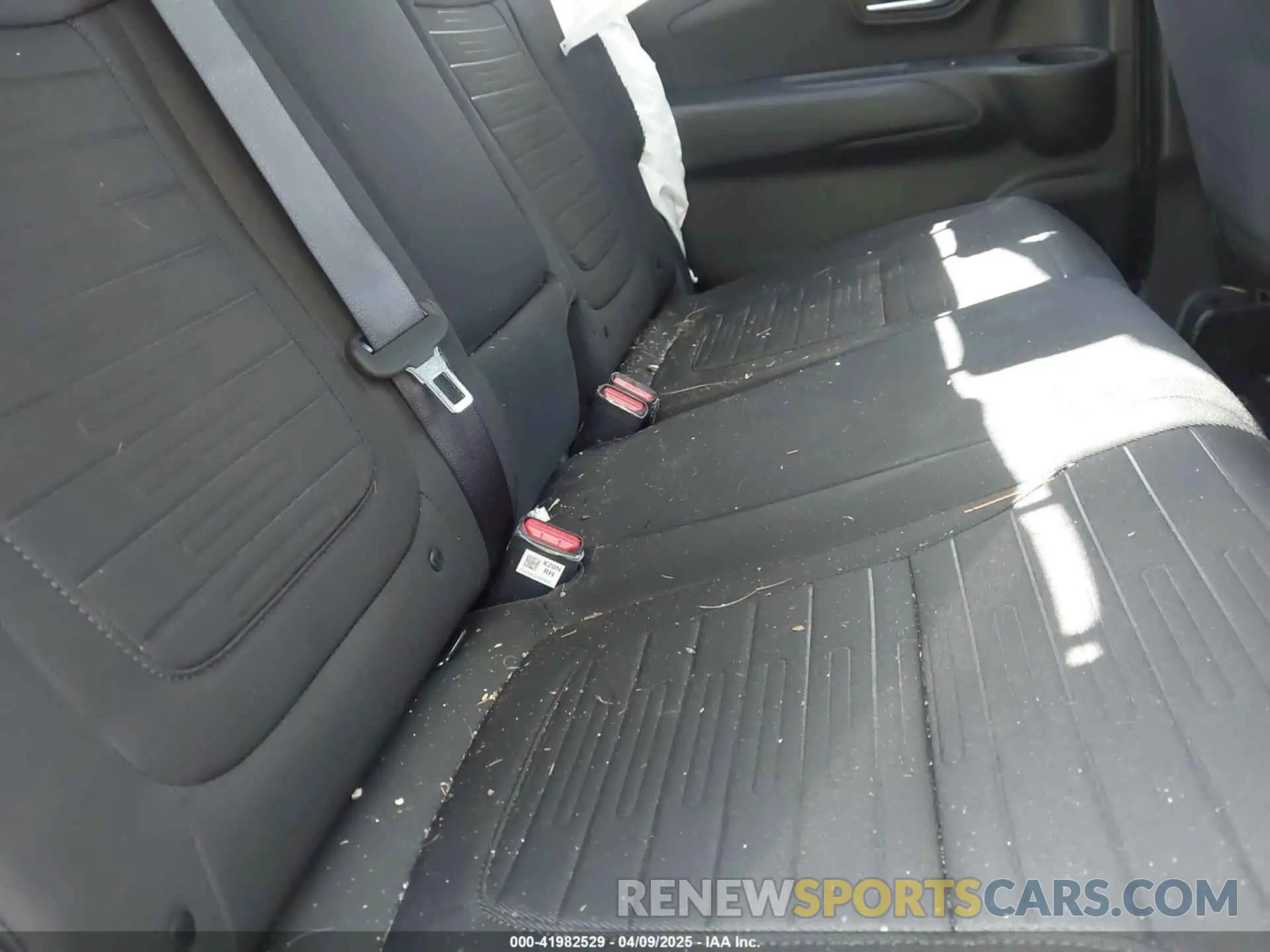 8 Photograph of a damaged car 5NTJADDE4SH134404 HYUNDAI SANTA CRUZ 2025