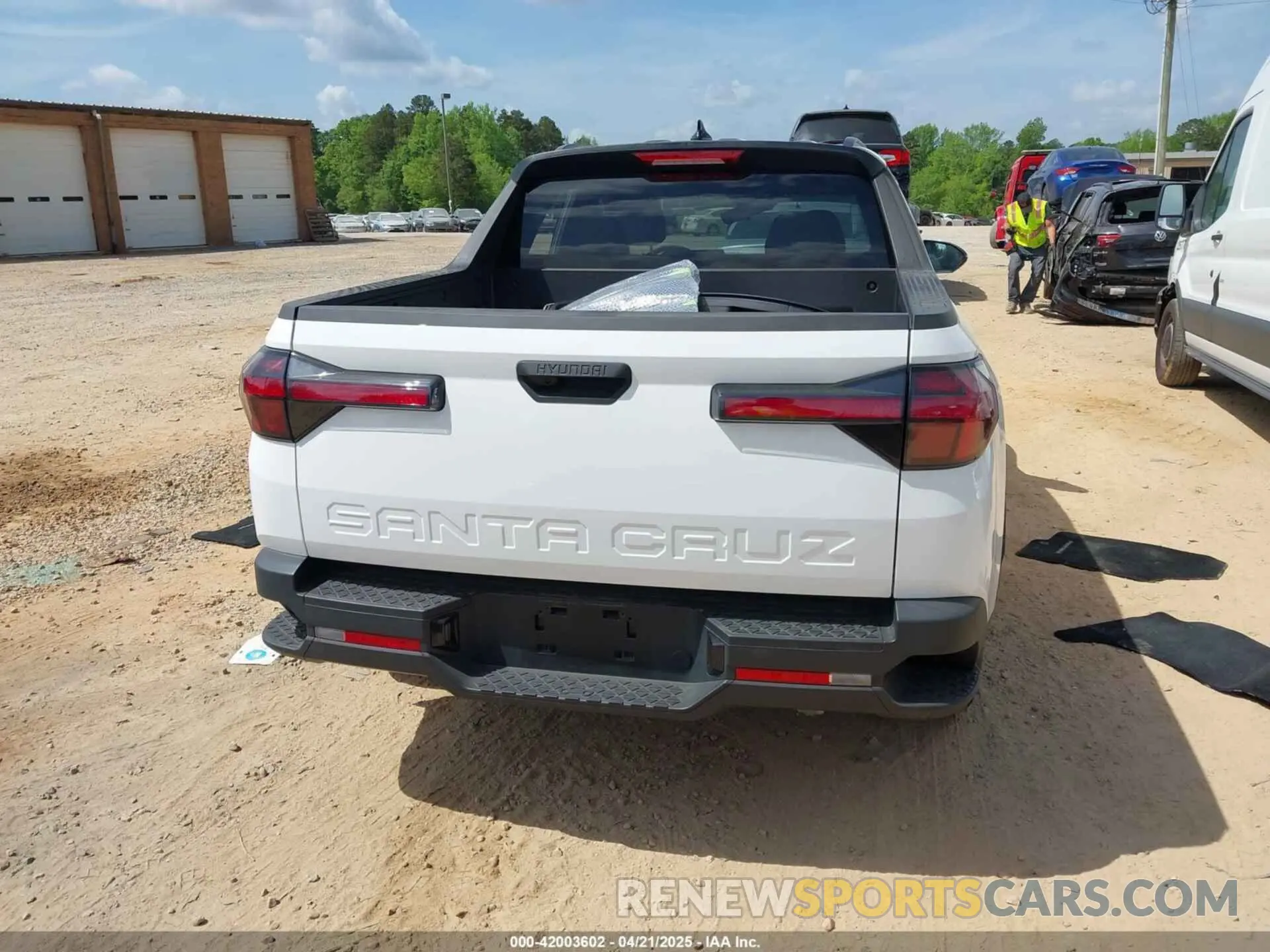 16 Photograph of a damaged car 5NTJB4DE7SH129243 HYUNDAI SANTA CRUZ 2025