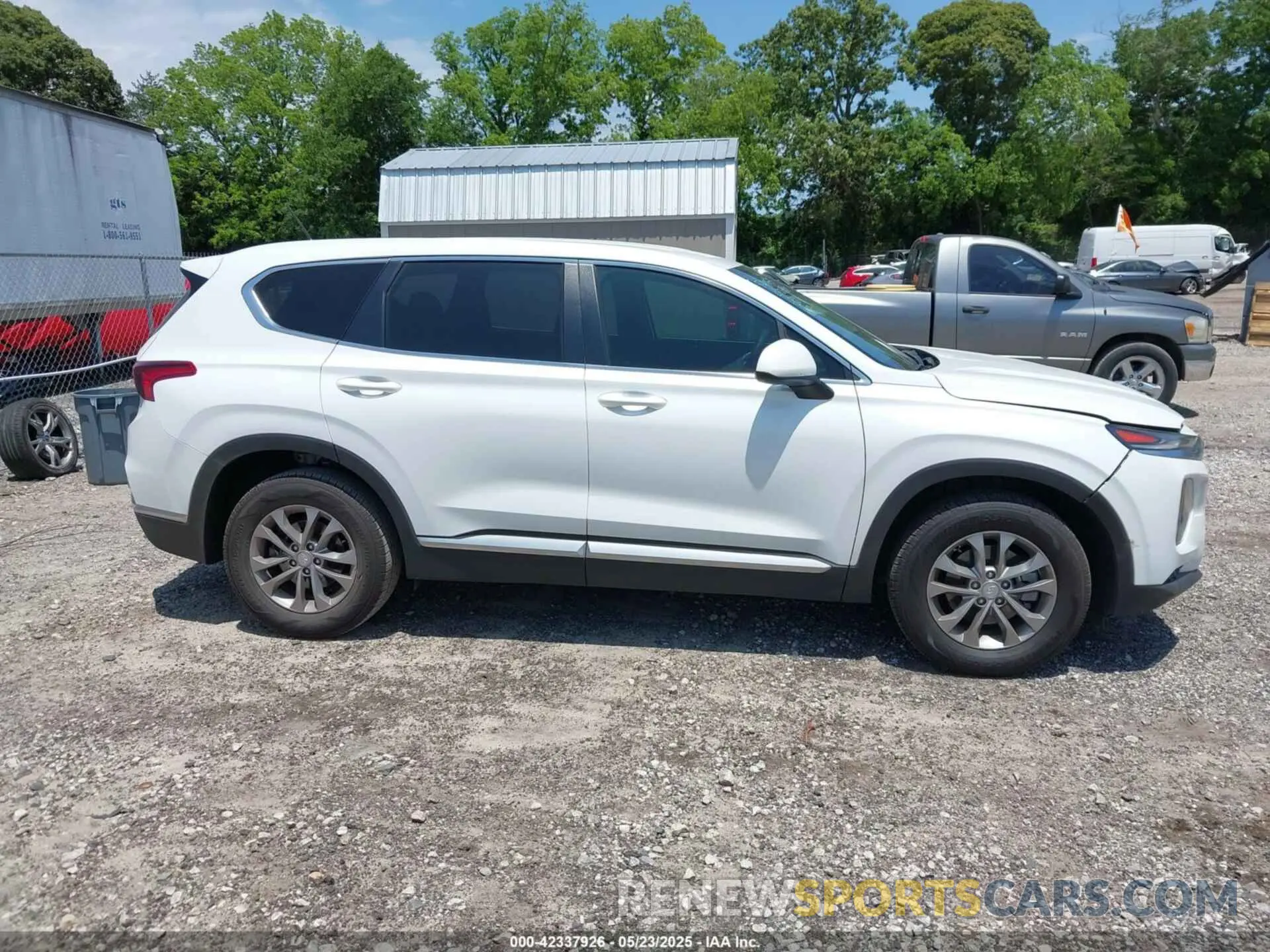 13 Photograph of a damaged car 5NMS23AD0KH013811 HYUNDAI SANTA FE 2019