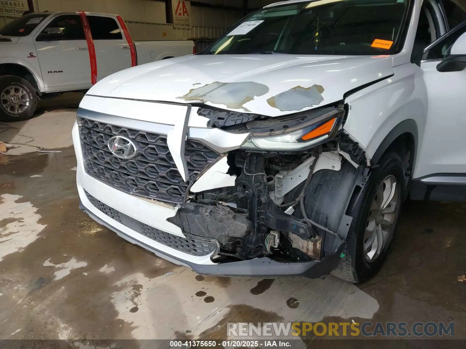 6 Photograph of a damaged car 5NMS23AD1KH063472 HYUNDAI SANTA FE 2019
