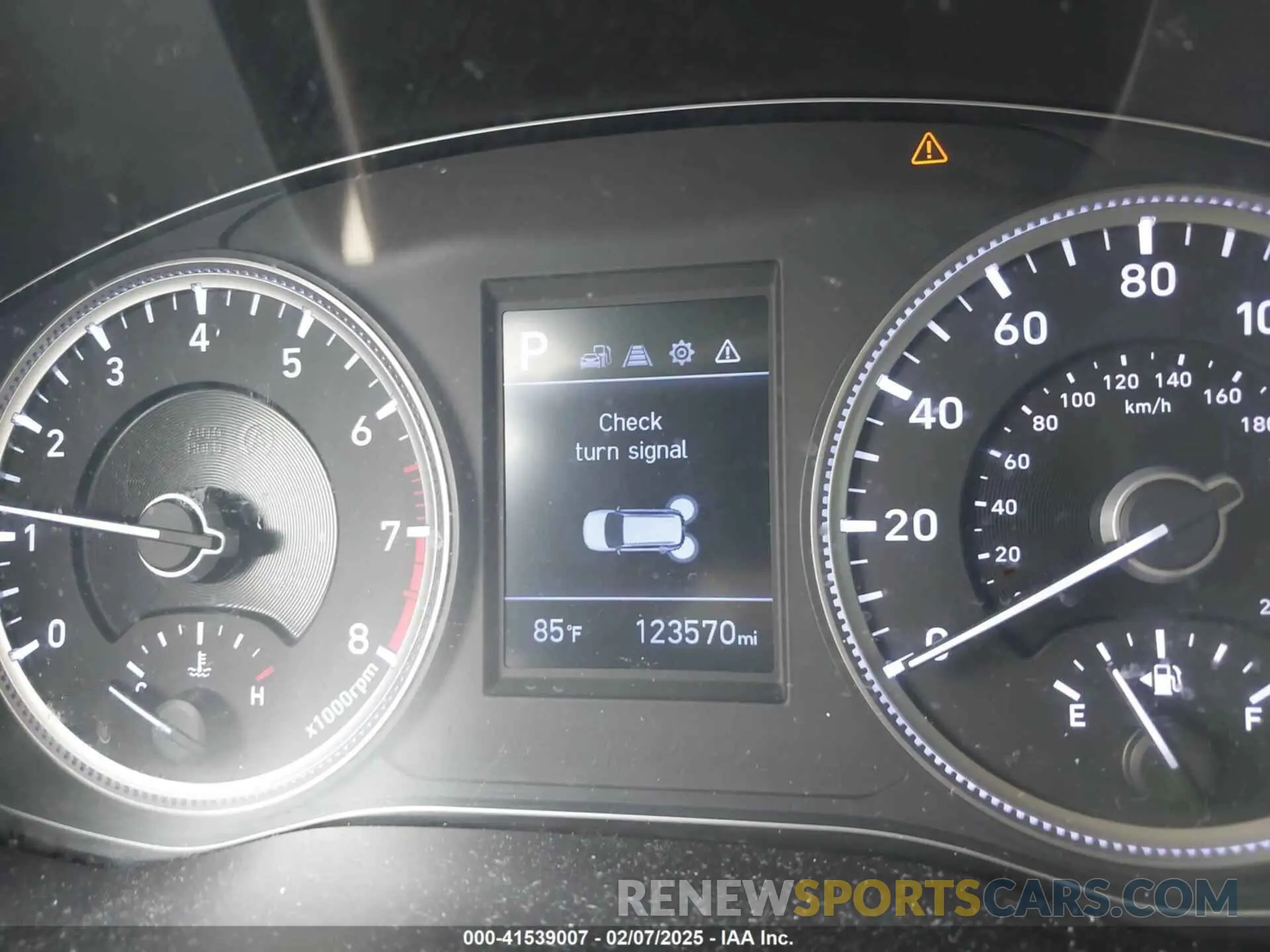 7 Фотография поврежденного автомобиля 5NMS23AD1KH074388 HYUNDAI SANTA FE 2019