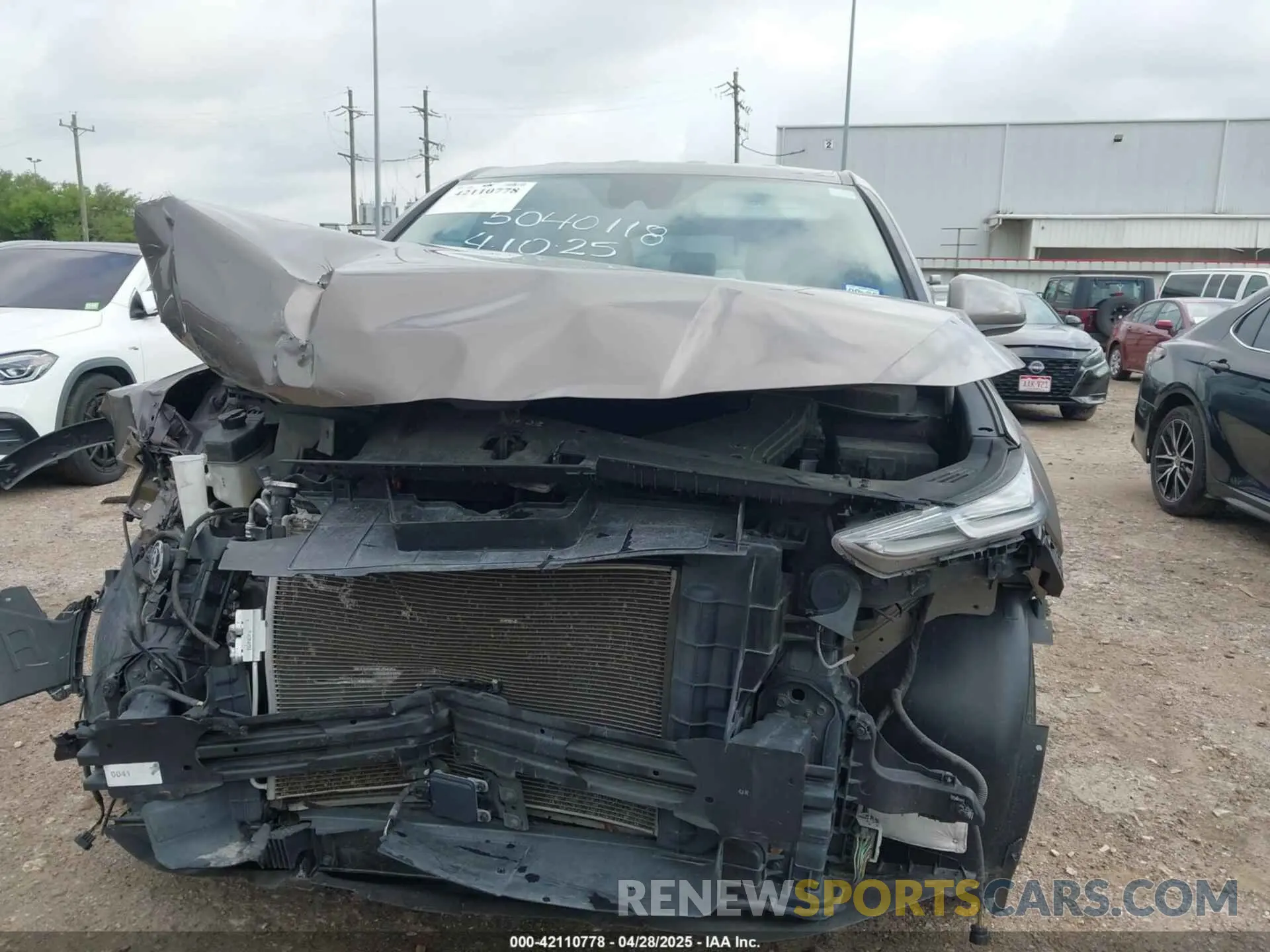 13 Photograph of a damaged car 5NMS23AD2KH014037 HYUNDAI SANTA FE 2019