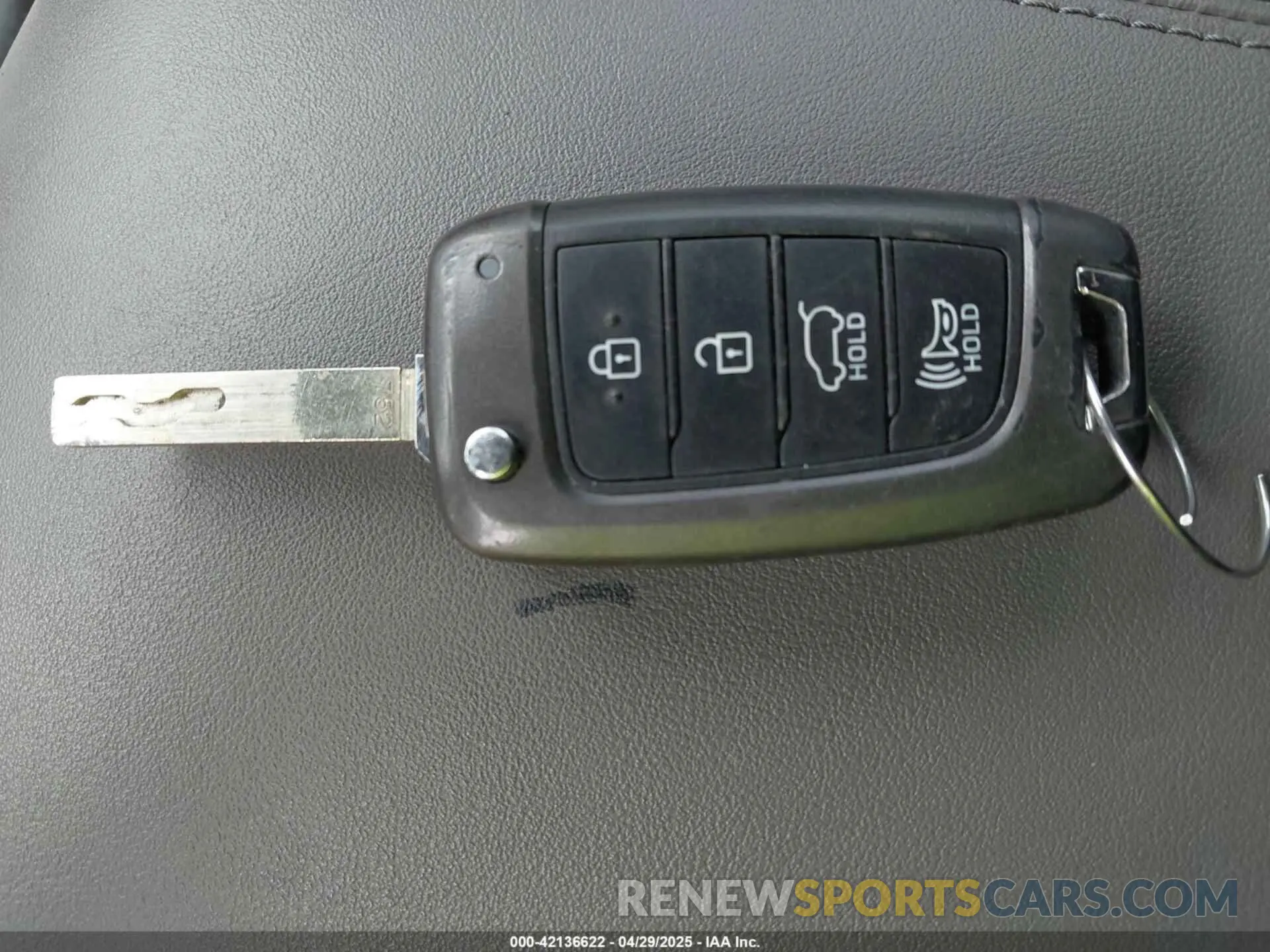 11 Фотография поврежденного автомобиля 5NMS23AD2KH070480 HYUNDAI SANTA FE 2019