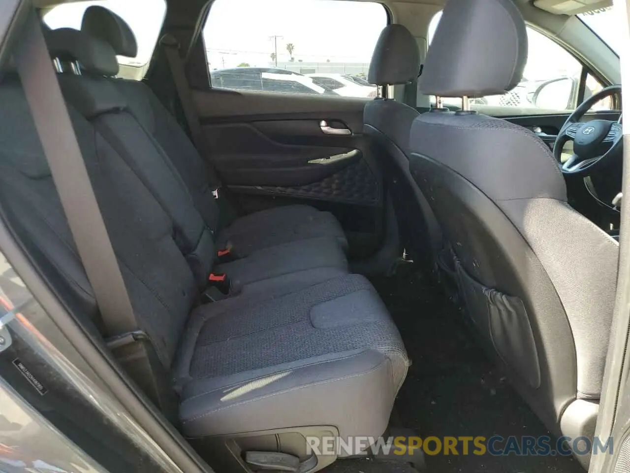 11 Photograph of a damaged car 5NMS23AD2KH082905 HYUNDAI SANTA FE 2019