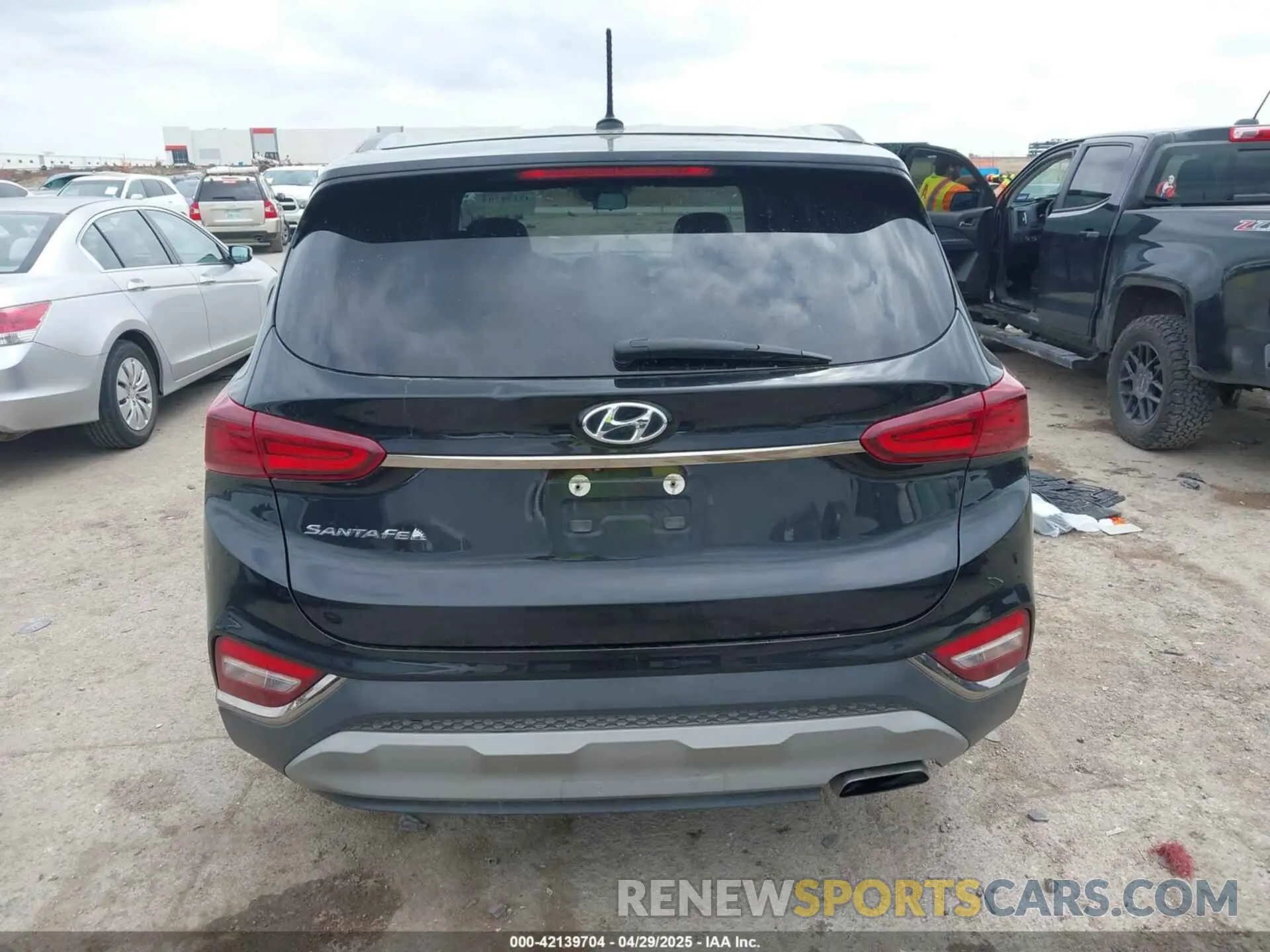 16 Photograph of a damaged car 5NMS23AD2KH132301 HYUNDAI SANTA FE 2019