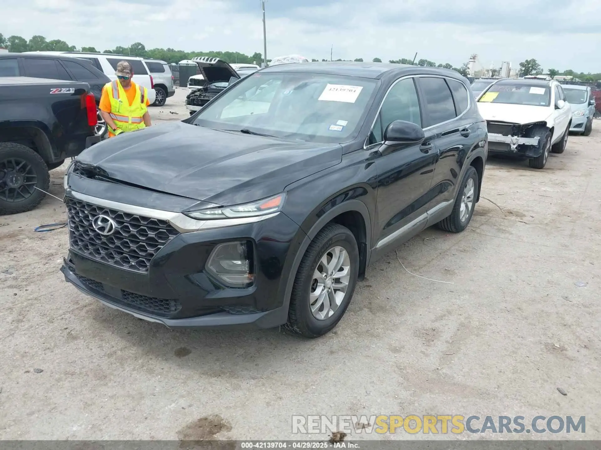2 Photograph of a damaged car 5NMS23AD2KH132301 HYUNDAI SANTA FE 2019