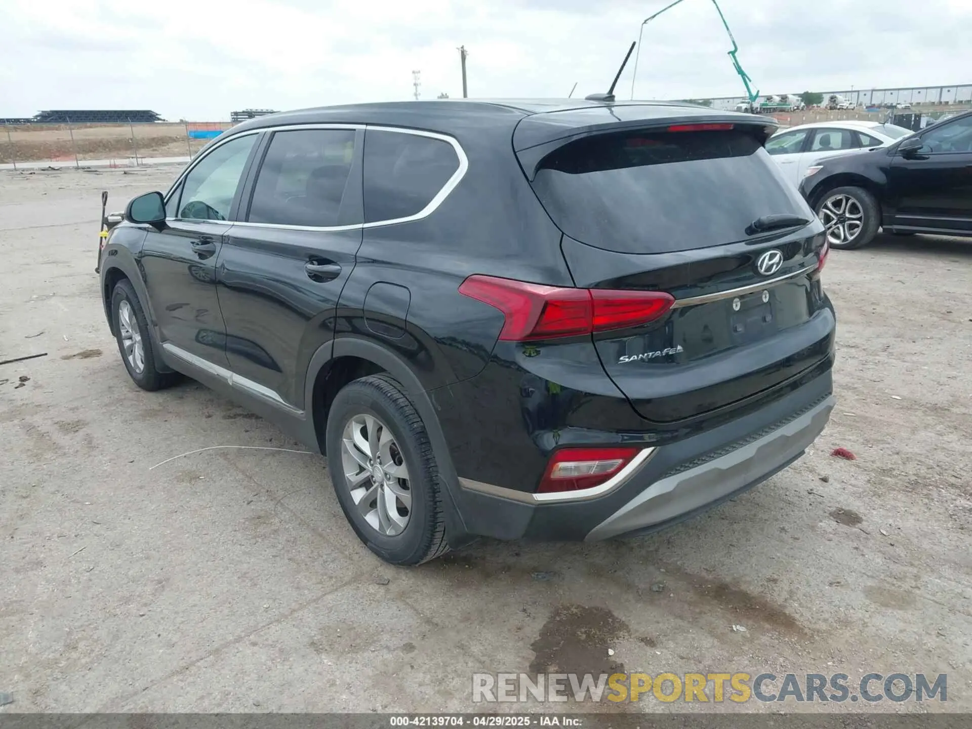3 Photograph of a damaged car 5NMS23AD2KH132301 HYUNDAI SANTA FE 2019