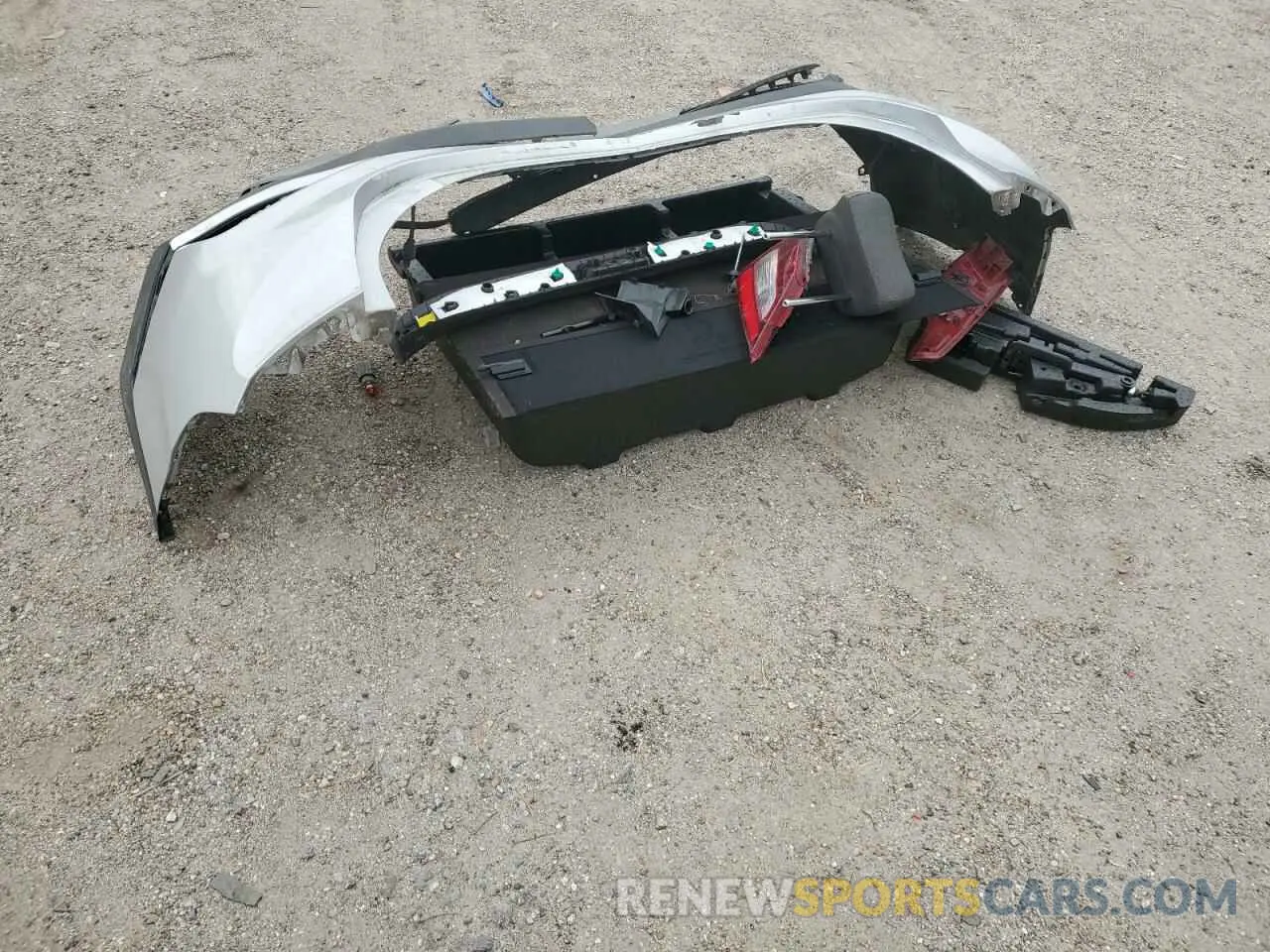 13 Photograph of a damaged car 5NMS23AD4KH088320 HYUNDAI SANTA FE 2019