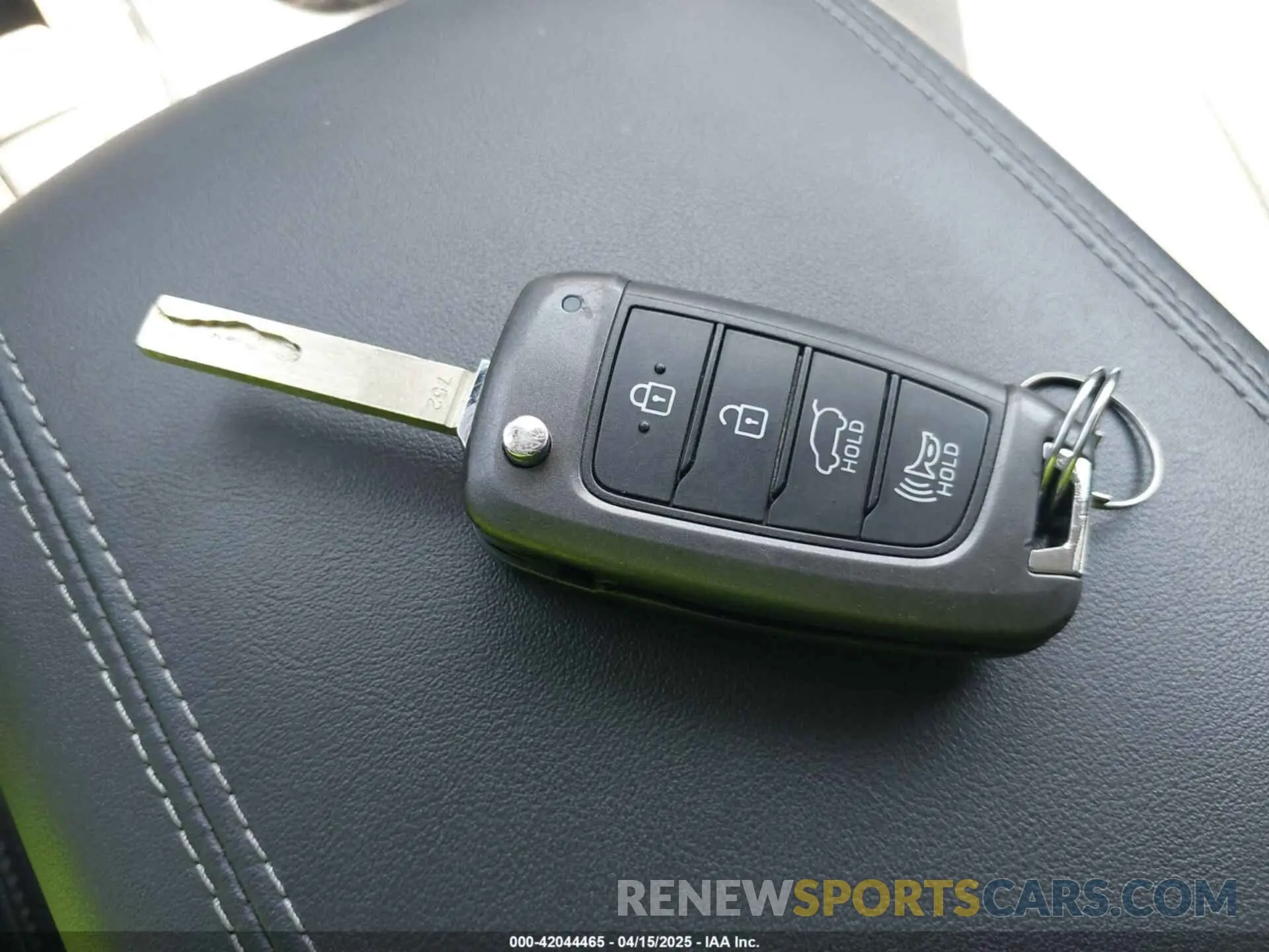 11 Фотография поврежденного автомобиля 5NMS23AD4KH088902 HYUNDAI SANTA FE 2019