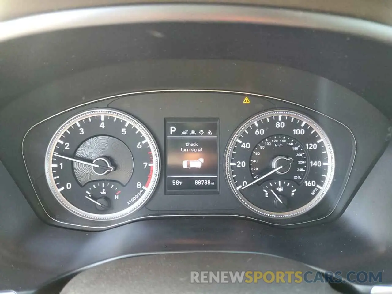 9 Photograph of a damaged car 5NMS23AD7KH010145 HYUNDAI SANTA FE 2019